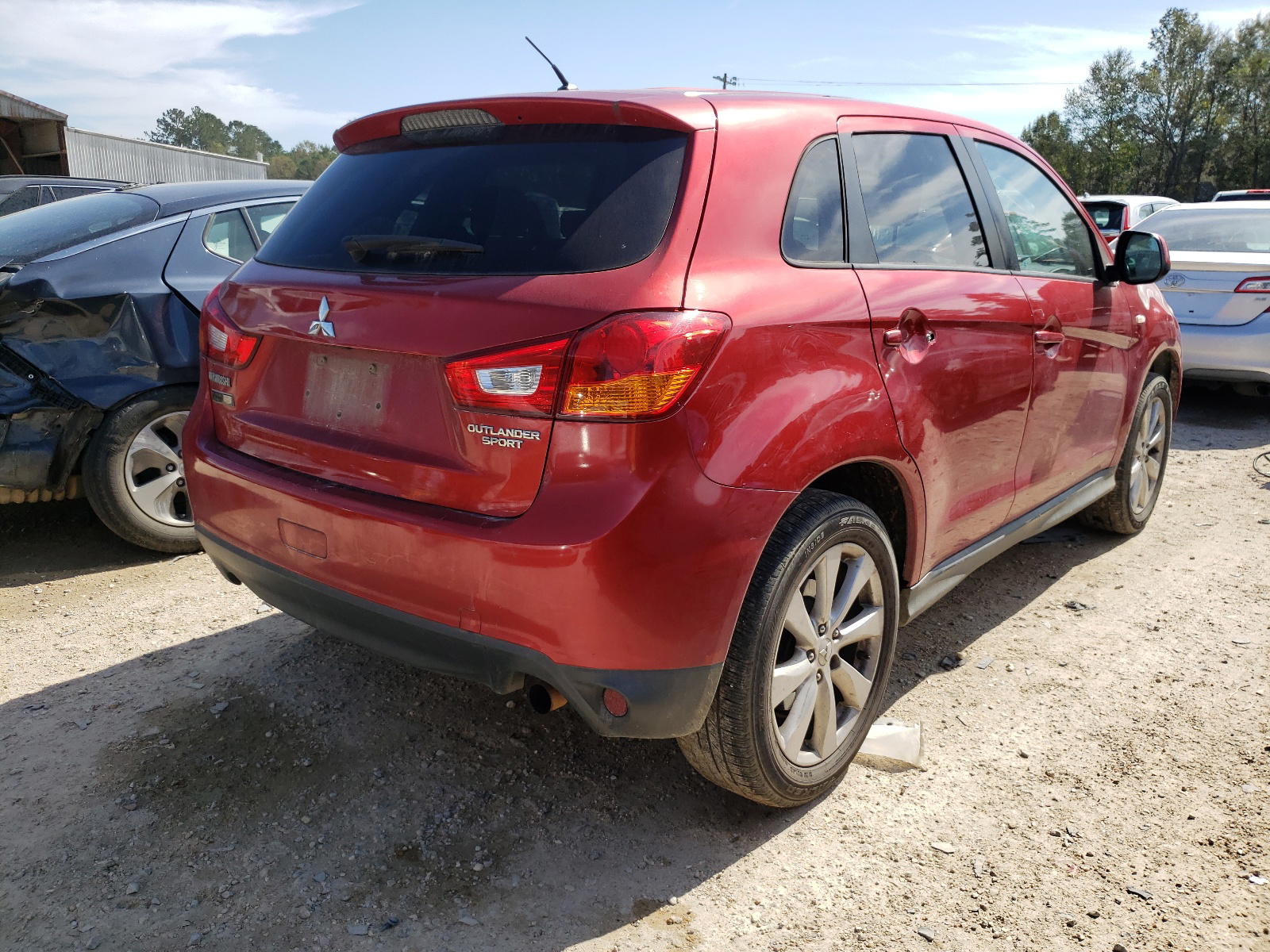 Photo 4 from auction – 2013 MITSUBISHI OUTLANDER with VIN 4A4AP3AU7DE009167