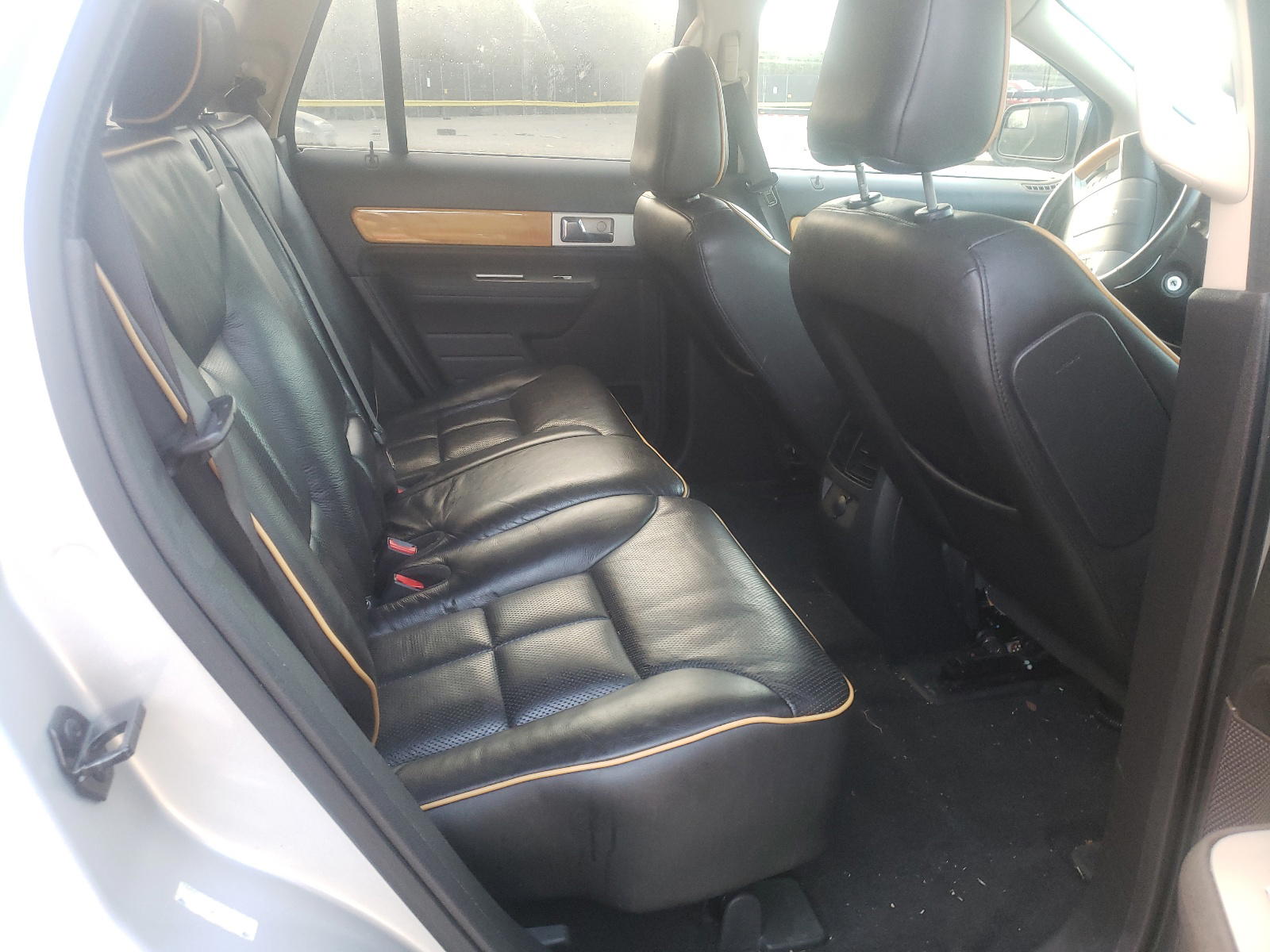 Photo 6 from auction – 2010 LINCOLN MKX with VIN 2LMDJ8JC9ABJ02337
