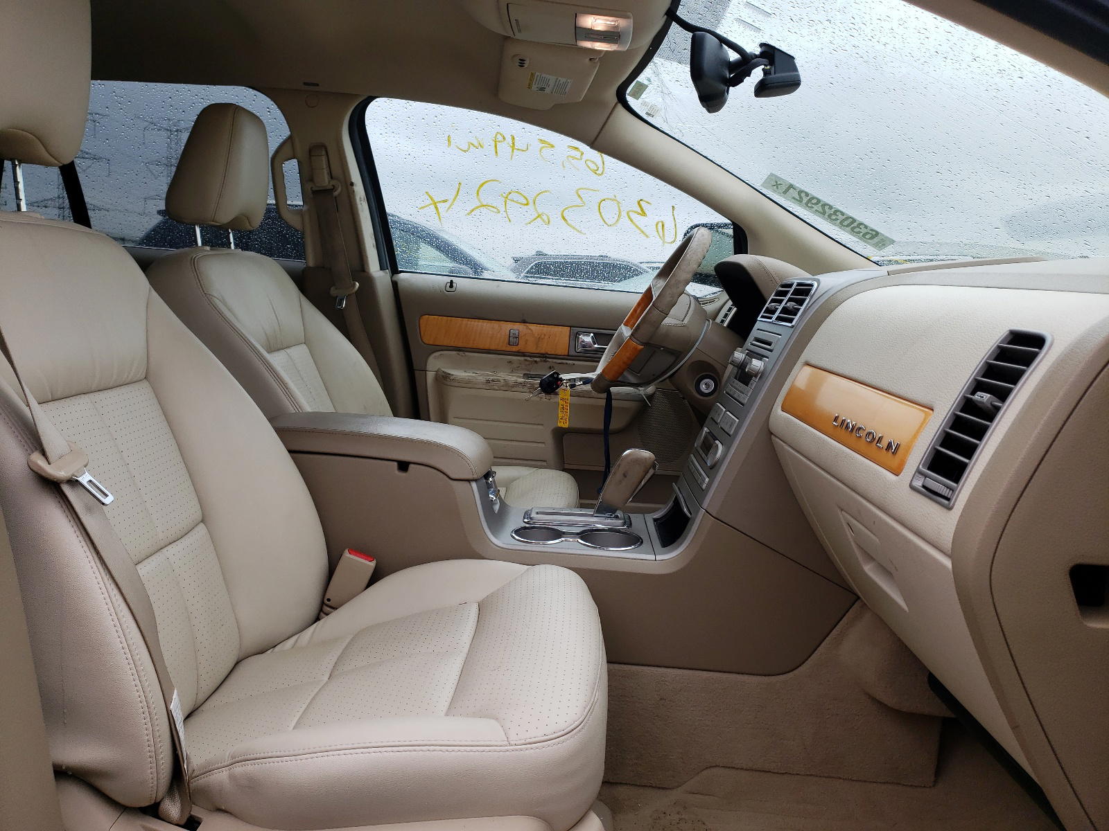 Photo 5 from auction – 2007 LINCOLN MKX with VIN 2LMDU68C17BJ26304