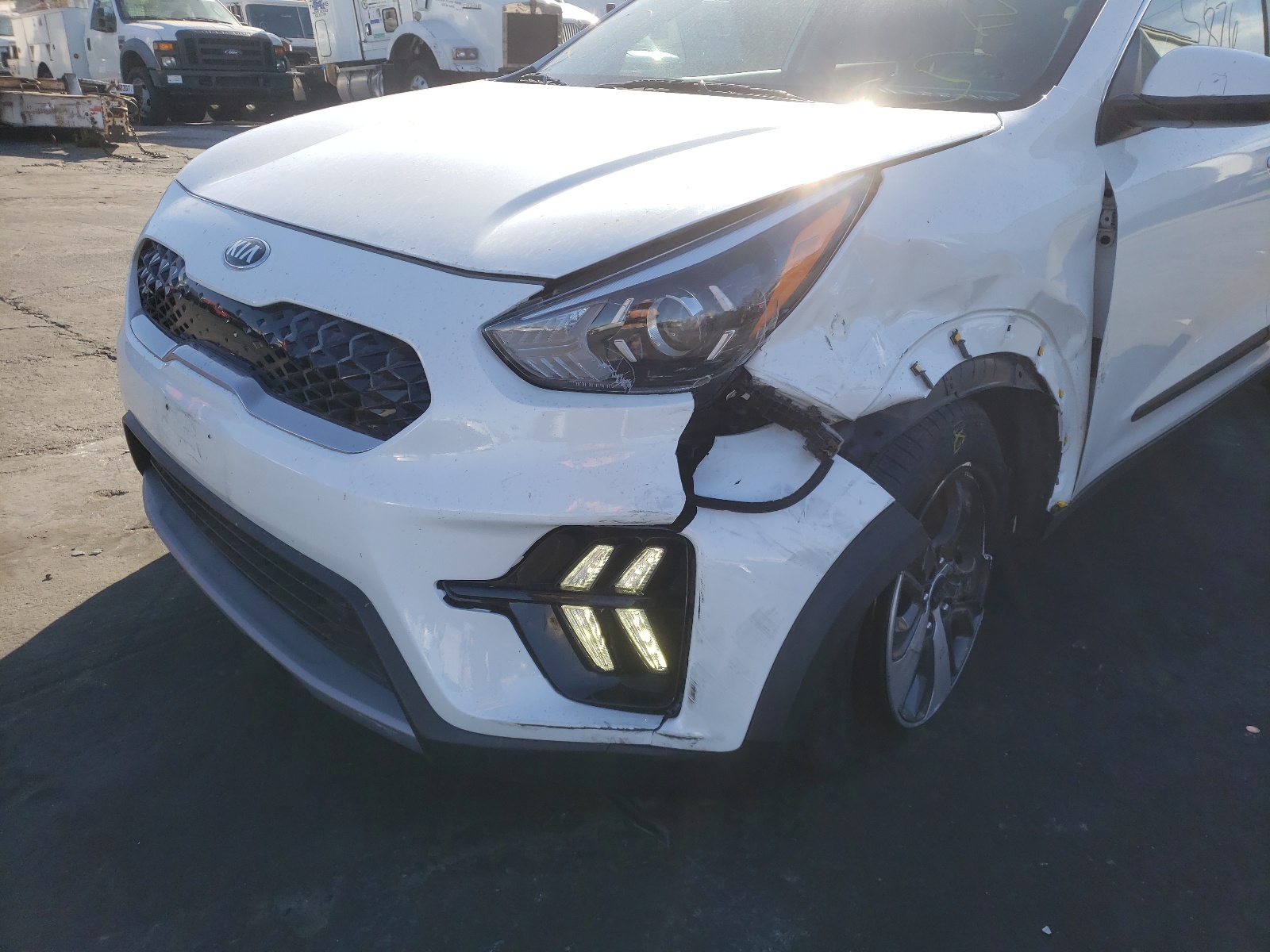 Photo 9 from auction – 2020 KIA NIRO LX with VIN KNDCB3LC1L5423854