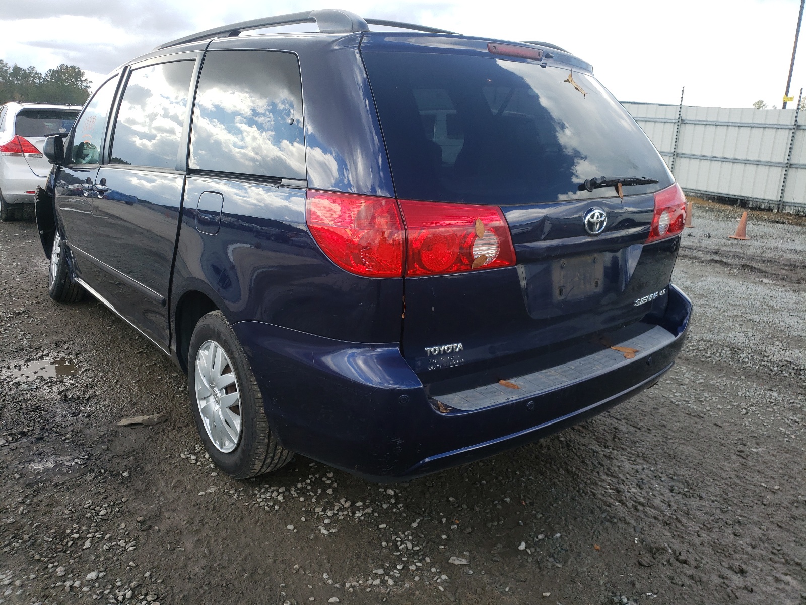 Photo 3 from auction – 2006 TOYOTA SIENNA with VIN 5TDZA23C46S504322