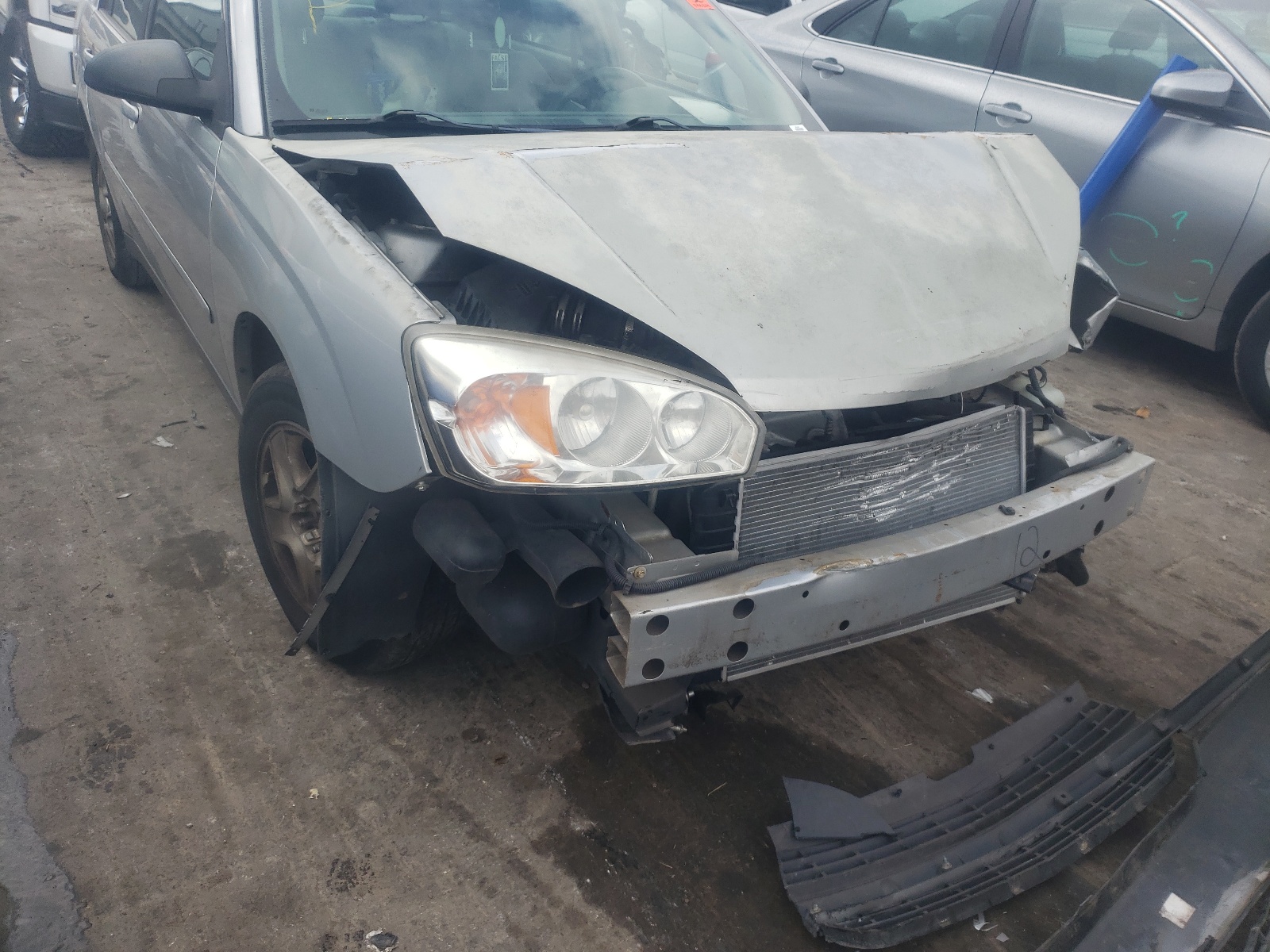Photo 9 from auction – 2004 CHEVROLET MALIBU LS with VIN 1G1ZT52874F123014