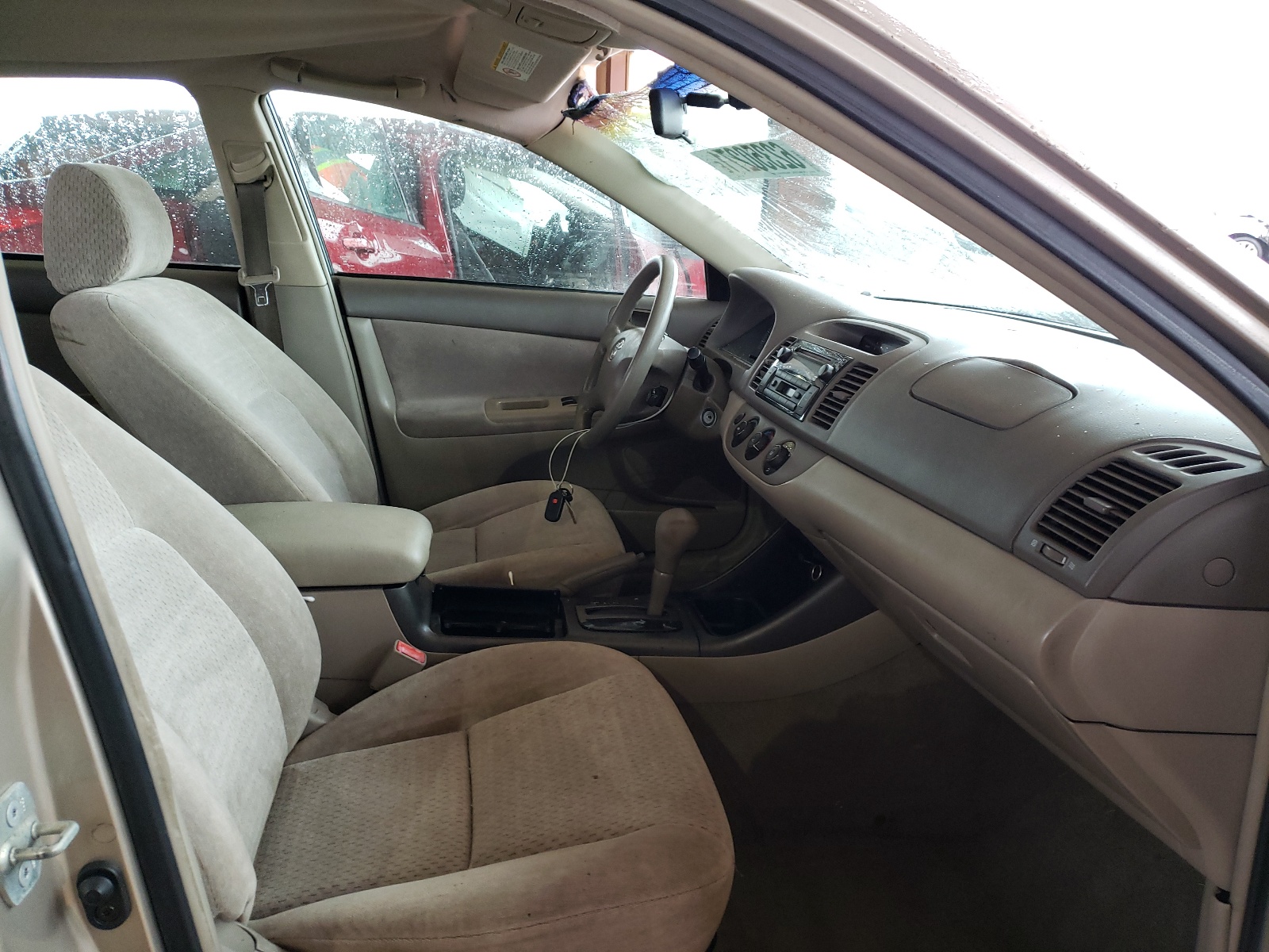 Photo 5 from auction – 2002 TOYOTA CAMRY LE with VIN 4T1BE32K62U579027