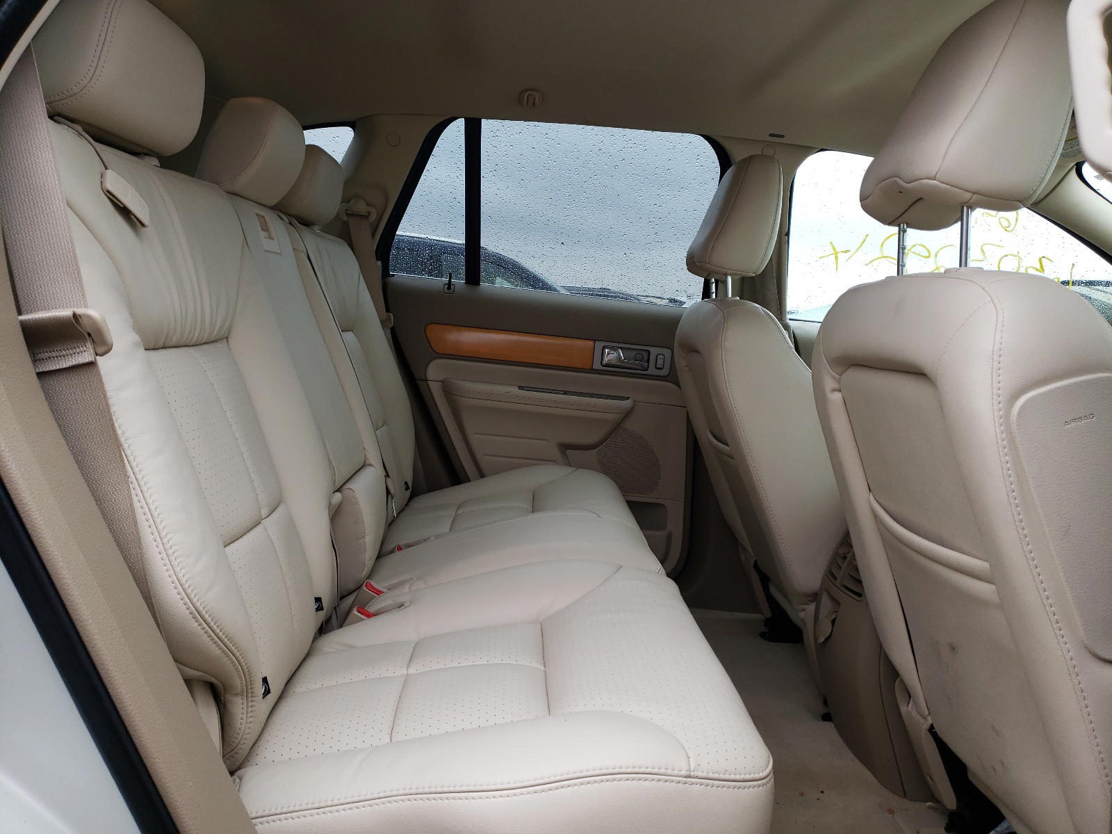 Photo 6 from auction – 2007 LINCOLN MKX with VIN 2LMDU68C17BJ26304