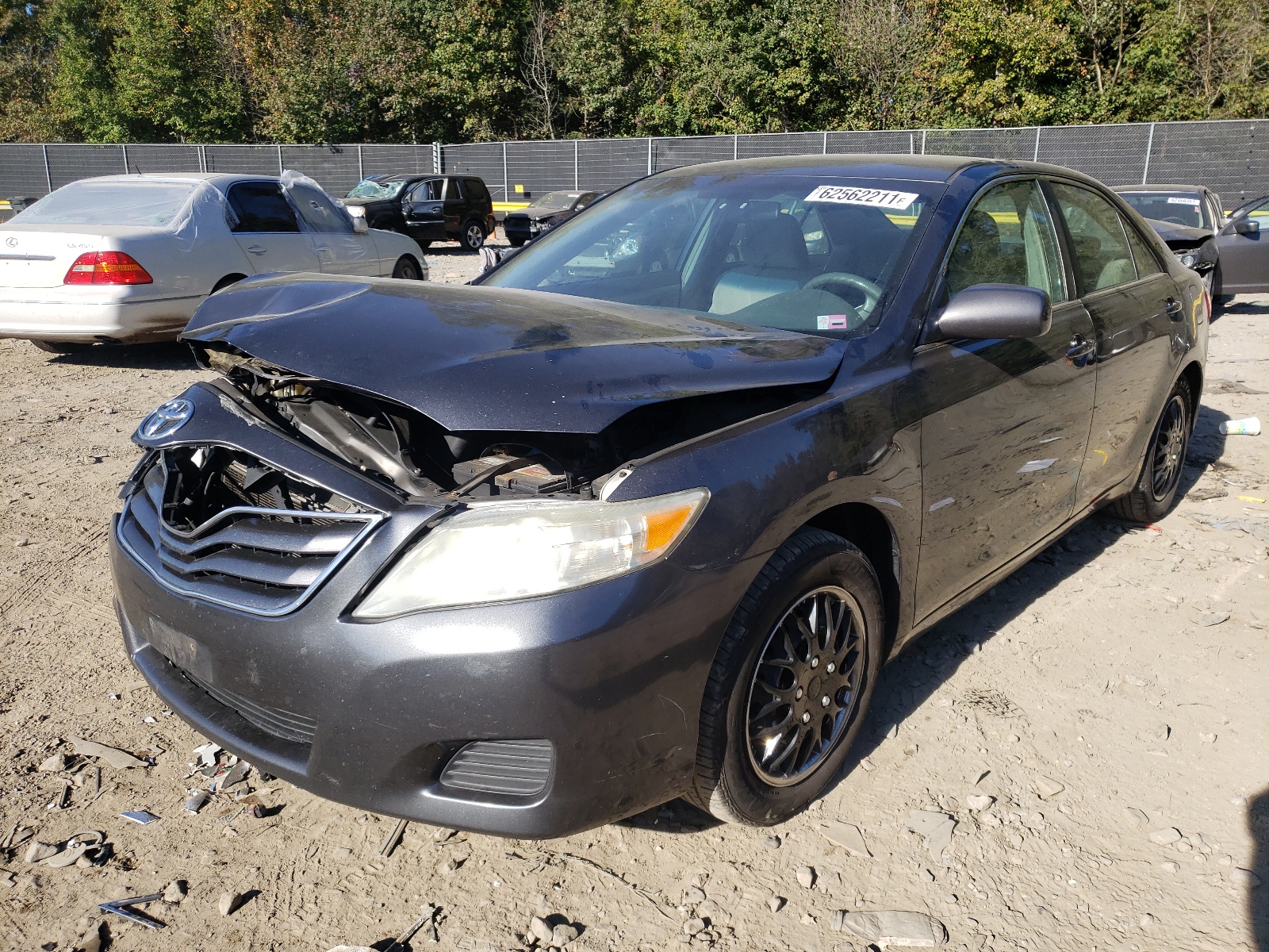 Photo 2 from auction – 2010 TOYOTA CAMRY BASE with VIN 4T1BF3EK1AU009170