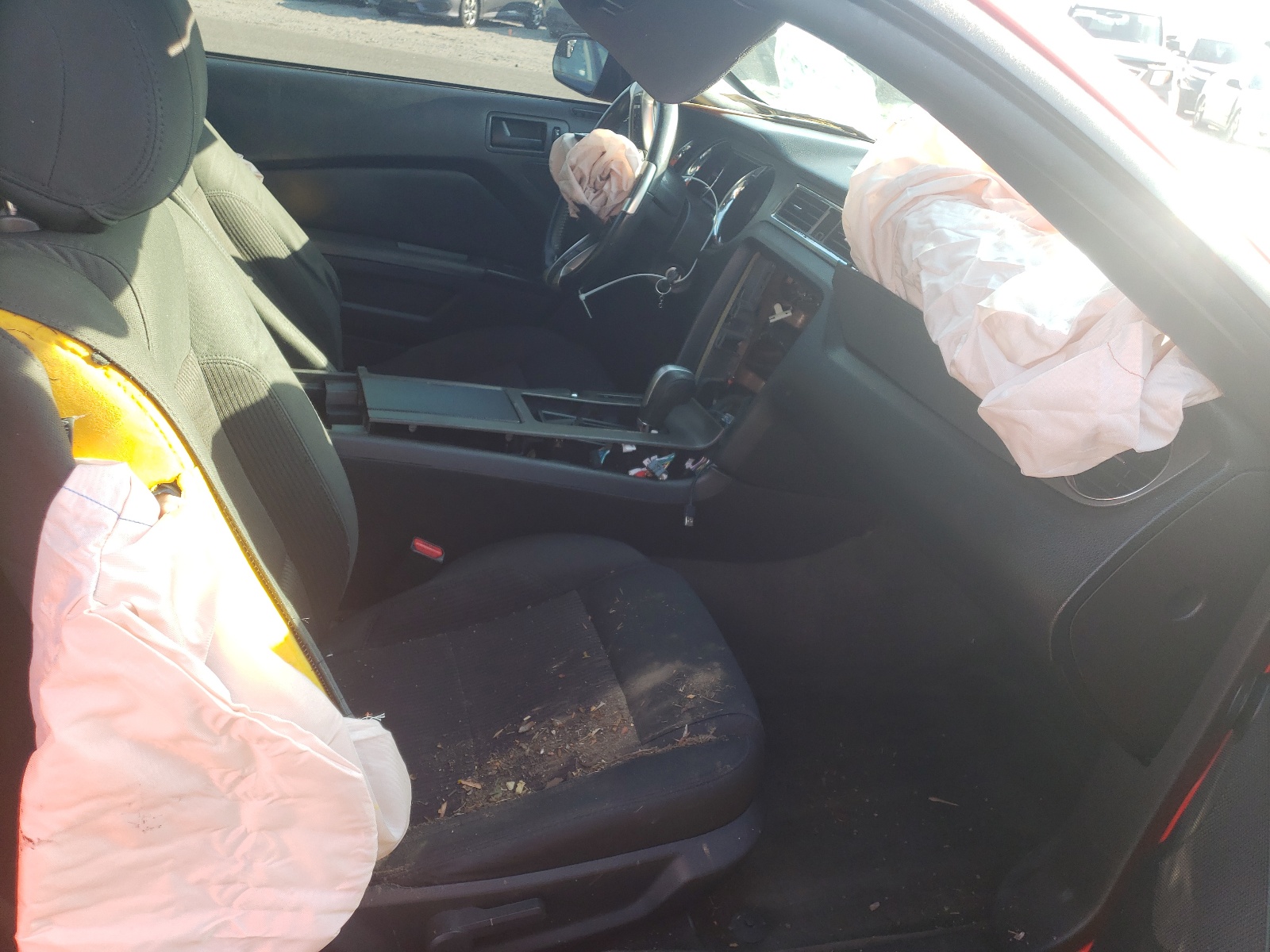Photo 5 from auction – 2014 FORD MUSTANG with VIN 1ZVBP8EM4E5210624
