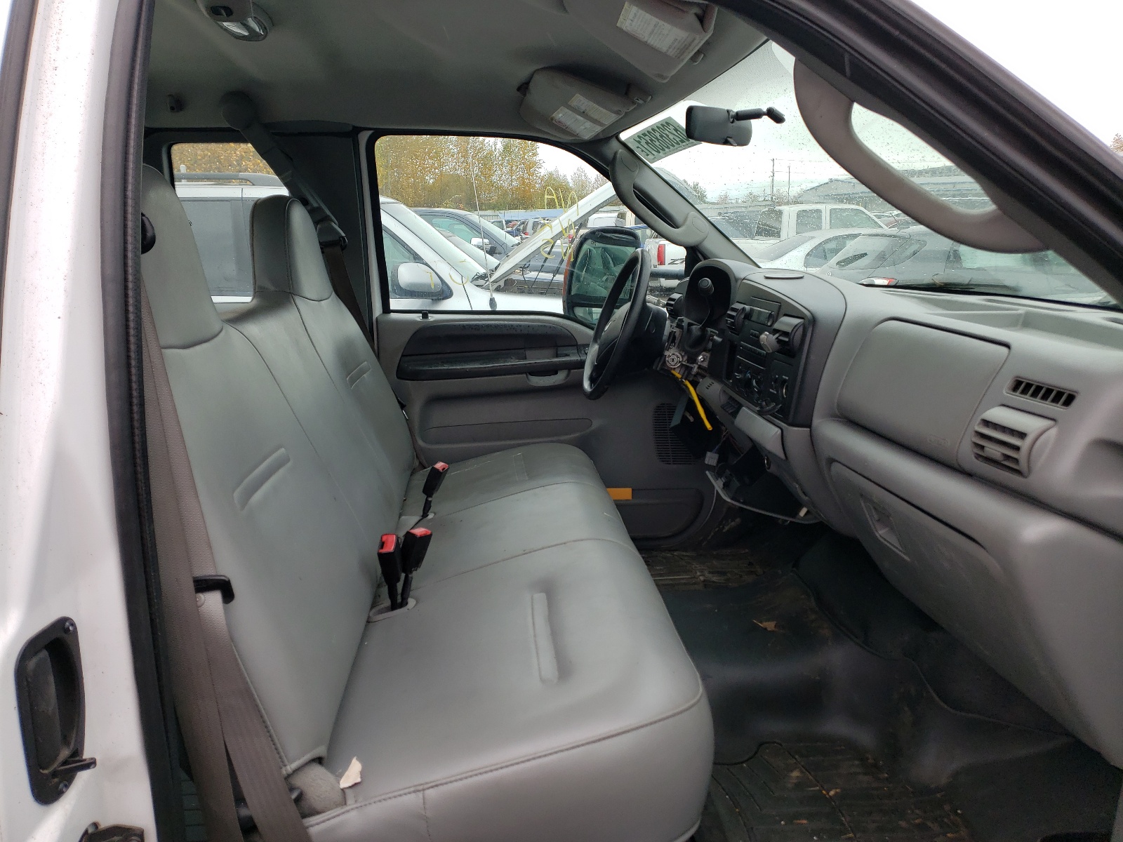 Photo 5 from auction – 2007 FORD F350 SUPER with VIN 1FDWX36Y97EB05472