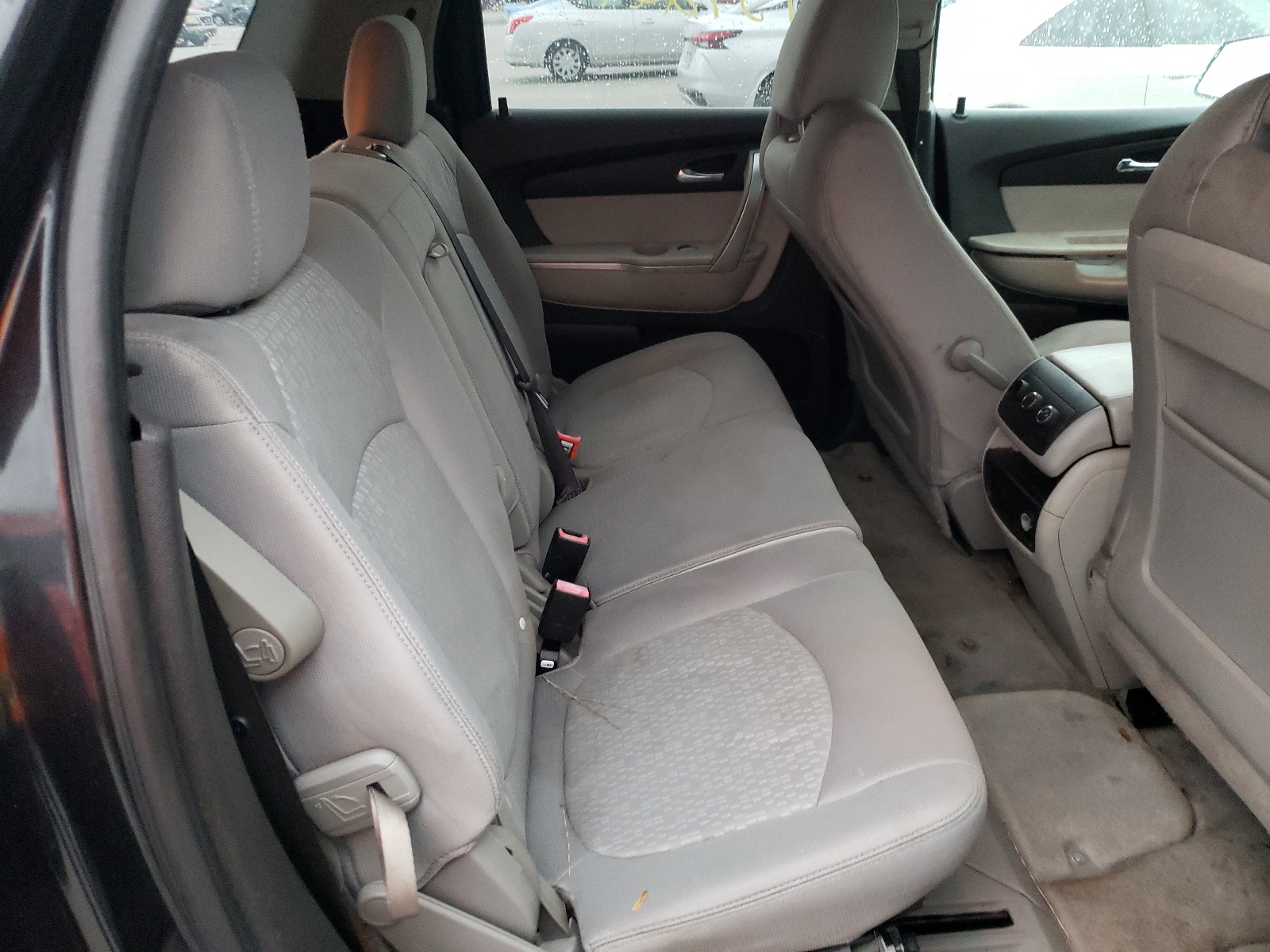 Zdjęcie 6 z aukcji – 2010 GMC ACADIA SL z VIN 1GKLRKED3AJ166572