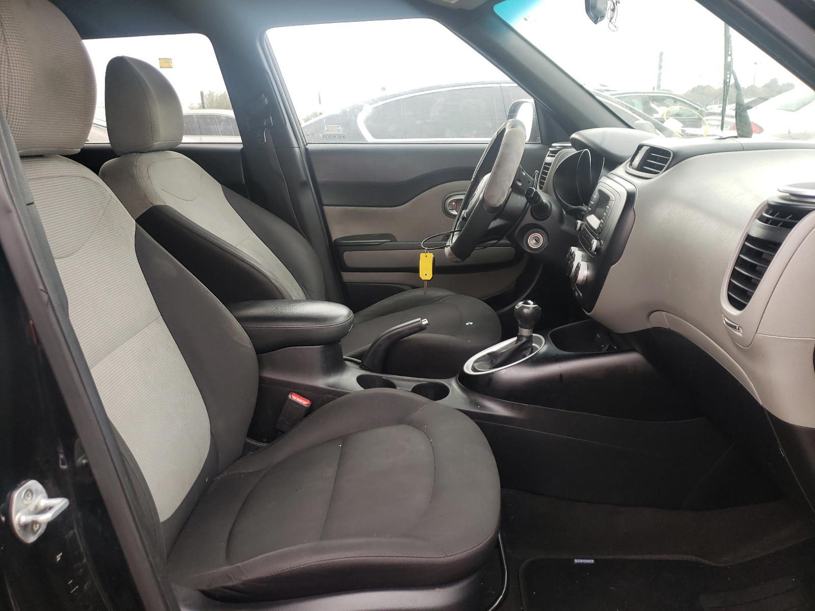 Photo 5 from auction – 2015 KIA SOUL with VIN KNDJN2A24F7759042