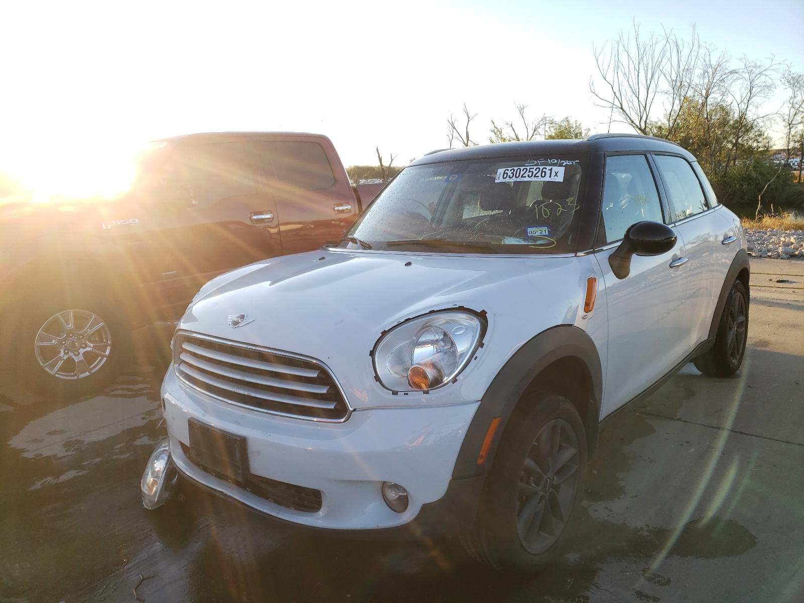 Photo 2 from auction – 2014 MINI COOPER COU with VIN WMWZB3C51EWR41176