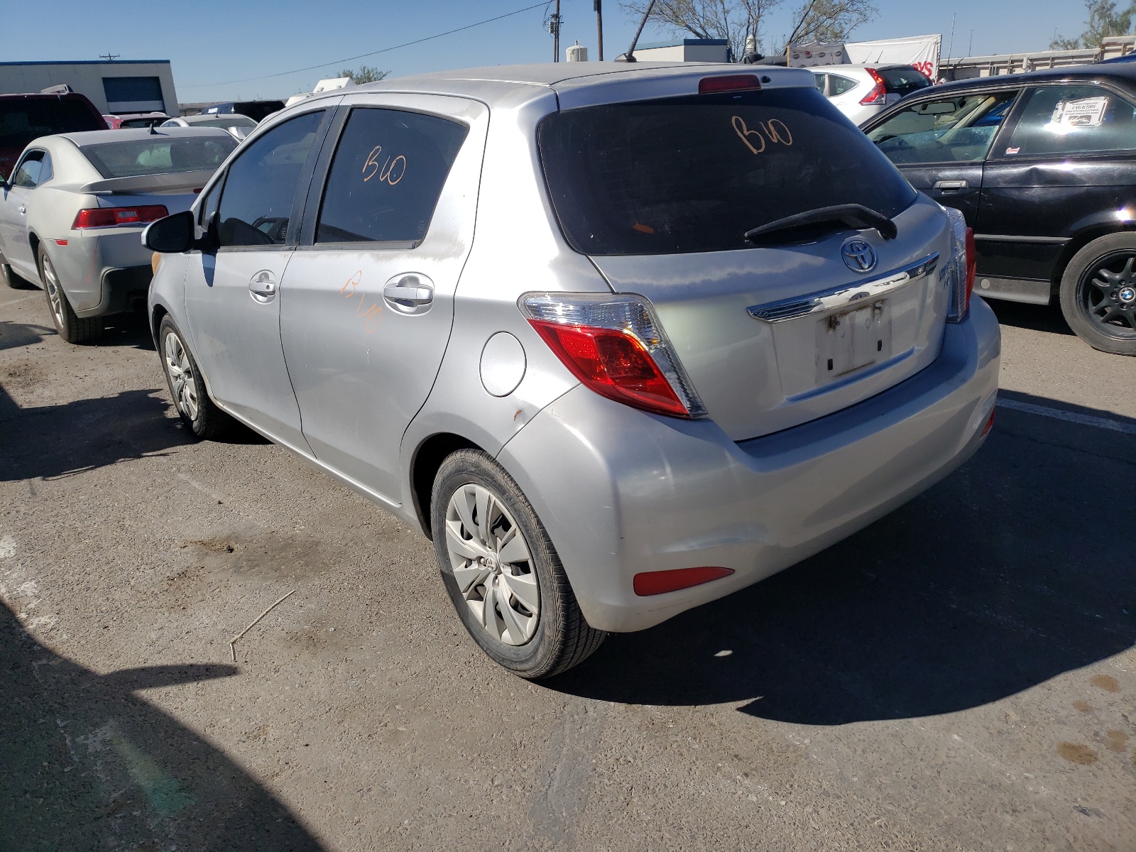 Photo 3 from auction – 2013 TOYOTA YARIS with VIN JTDKTUD38DD550055