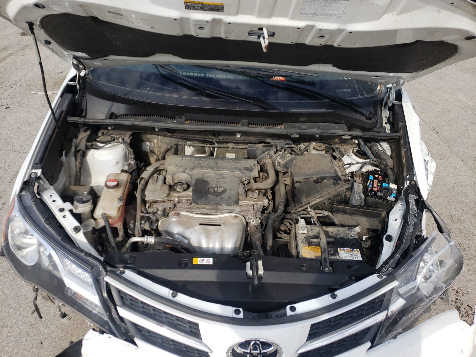 Zdjęcie 7 z aukcji – 2015 TOYOTA RAV4 XLE z VIN JTMRFREVXFD097983