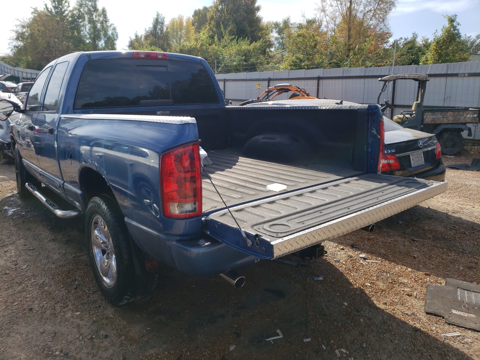 Photo 3 from auction – 2005 DODGE RAM 1500 S with VIN 1D7HU18D35S366329