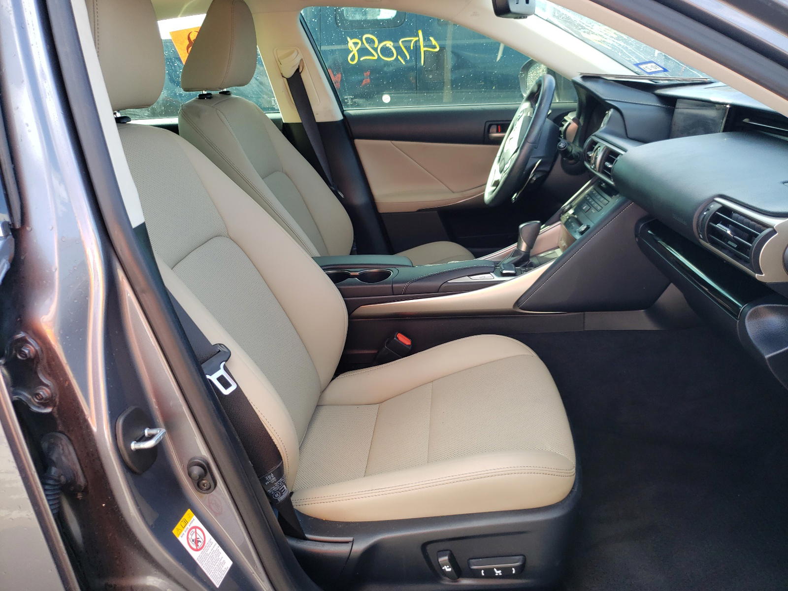 Photo 5 from auction – 2018 LEXUS IS 300 with VIN JTHBA1D29J5070154