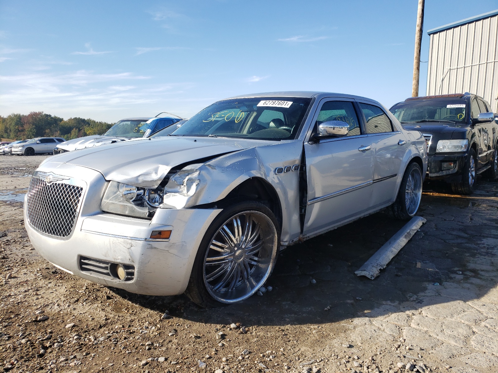 Photo 2 from auction – 2010 CHRYSLER 300 TOURIN with VIN 2C3CA5CVXAH164310