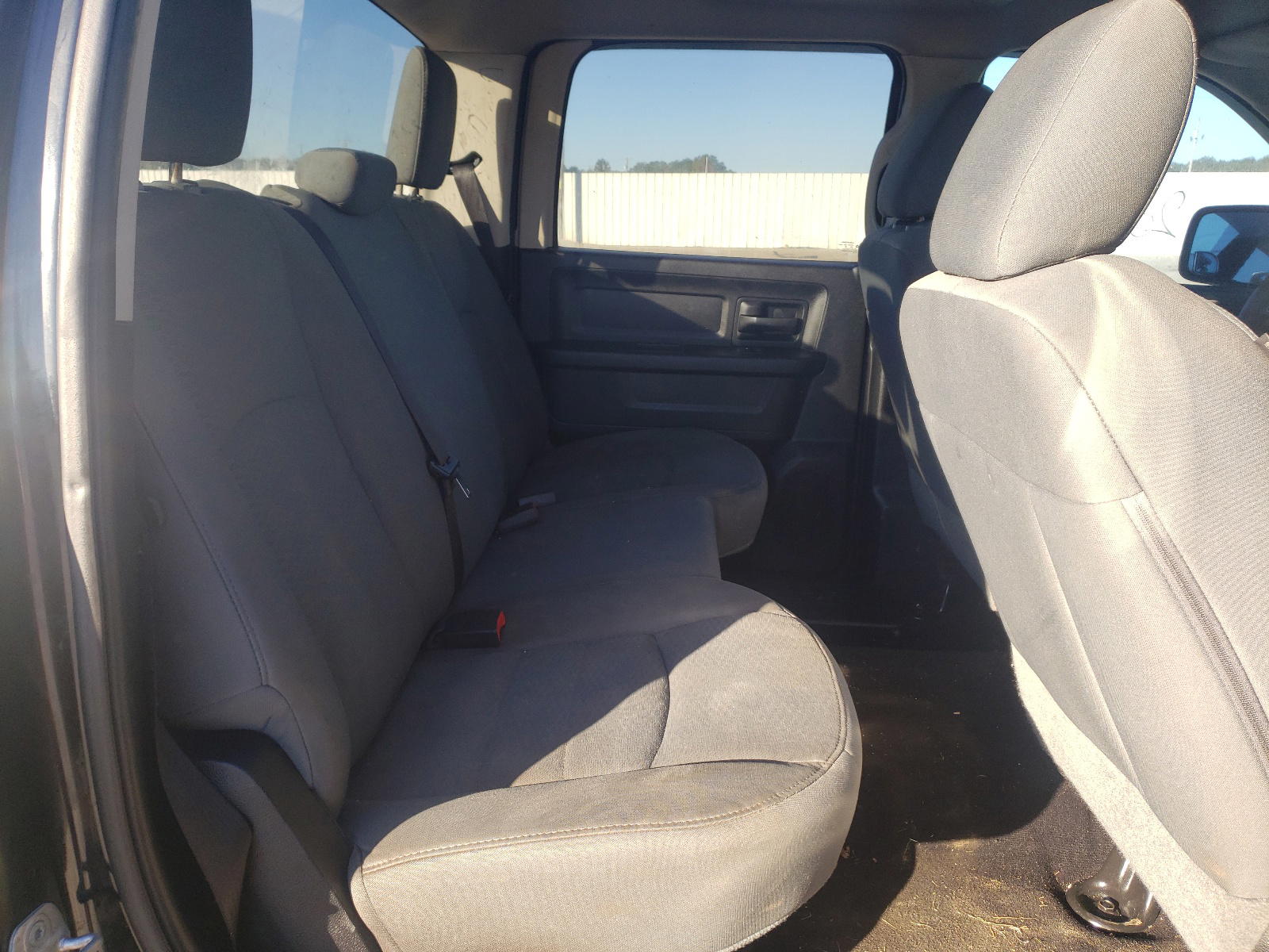 Photo 6 from auction – 2014 RAM 1500 ST with VIN 1C6RR6KT5ES233656