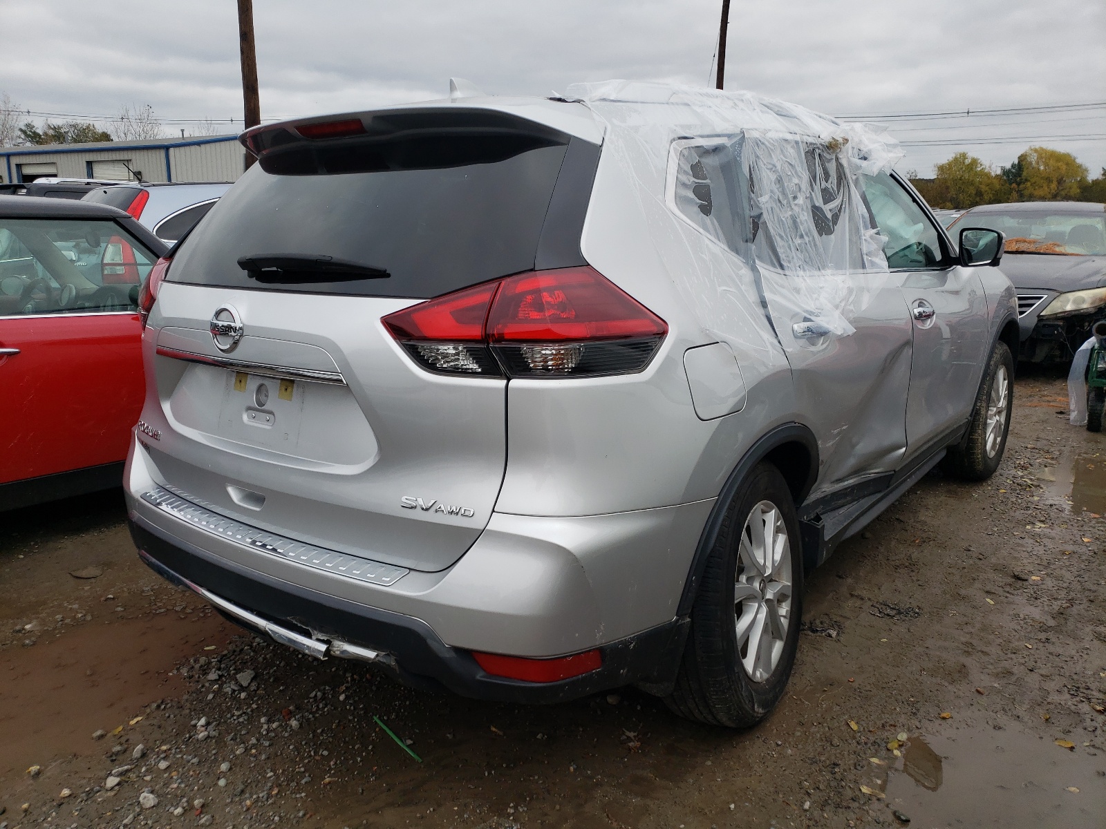 Photo 4 from auction – 2018 NISSAN ROGUE S with VIN KNMAT2MV0JP588259