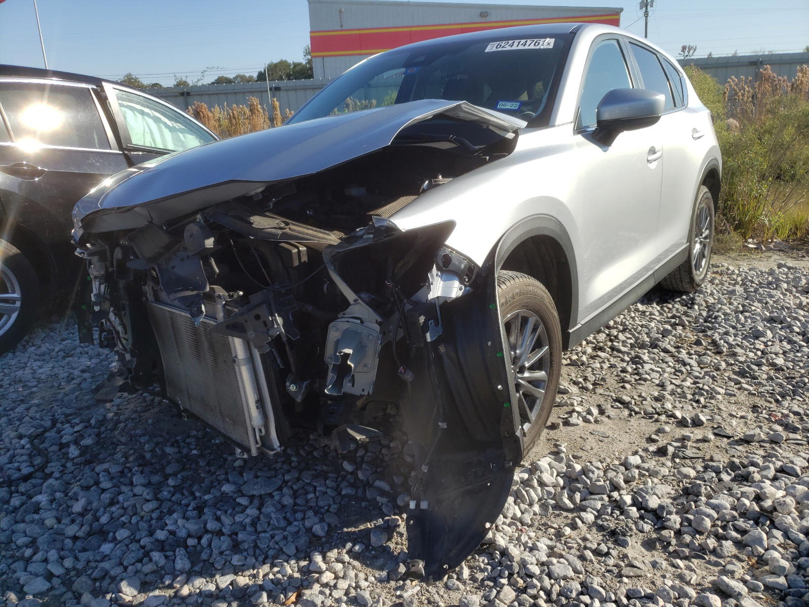 Photo 2 from auction – 2019 MAZDA CX-5 TOURI with VIN JM3KFACM8K1546366