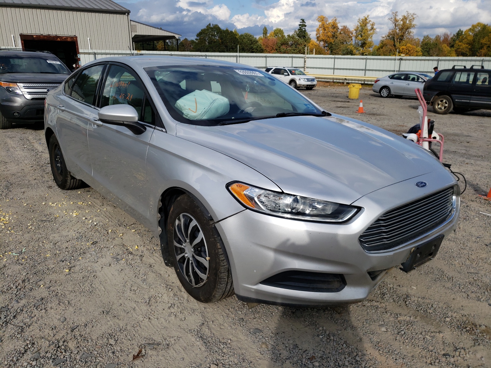FORD FUSION S 2013 with VIN 3FA6P0G72DR265295 - Photo from auction
