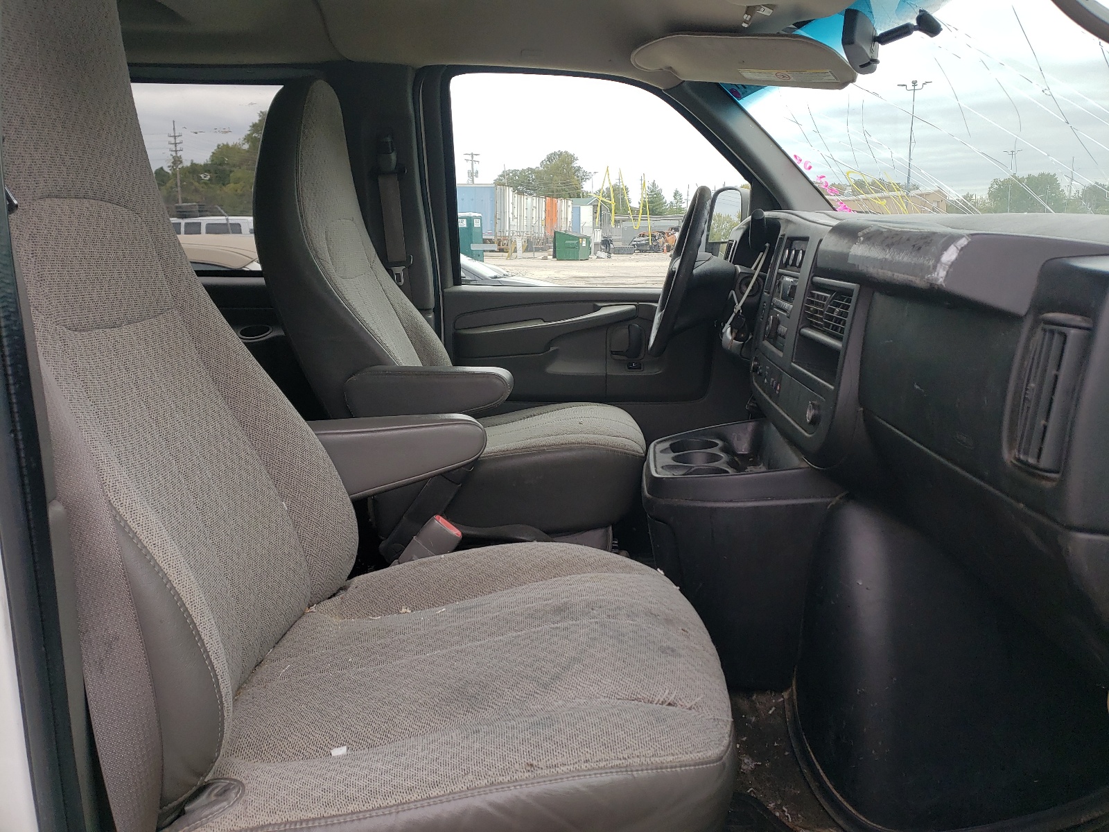 Photo 5 from auction – 2013 CHEVROLET EXPRESS G3 with VIN 1GAZG1FG0D1118765