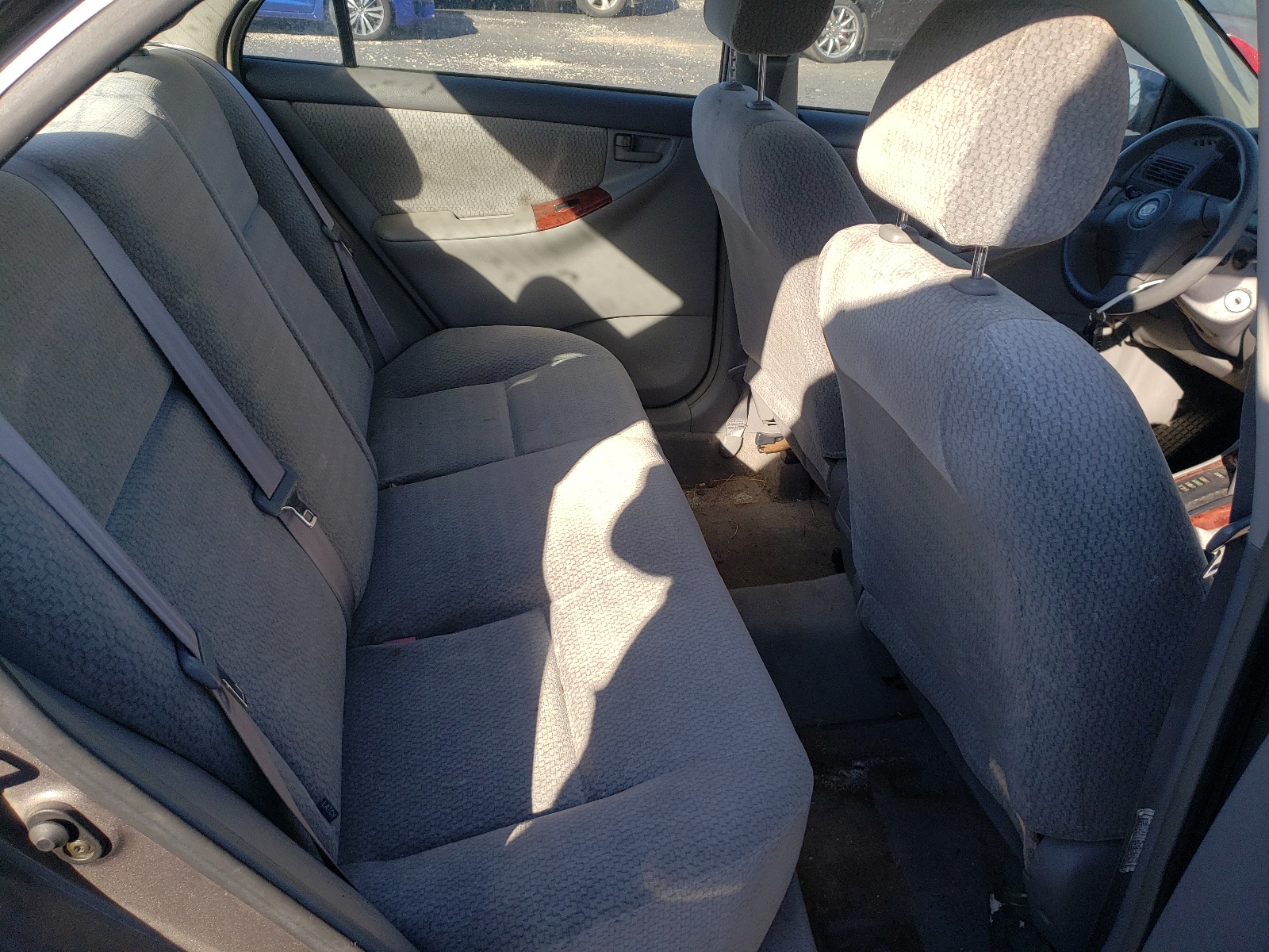 Photo 6 from auction – 2003 TOYOTA COROLLA CE with VIN 1NXBR32E33Z053700