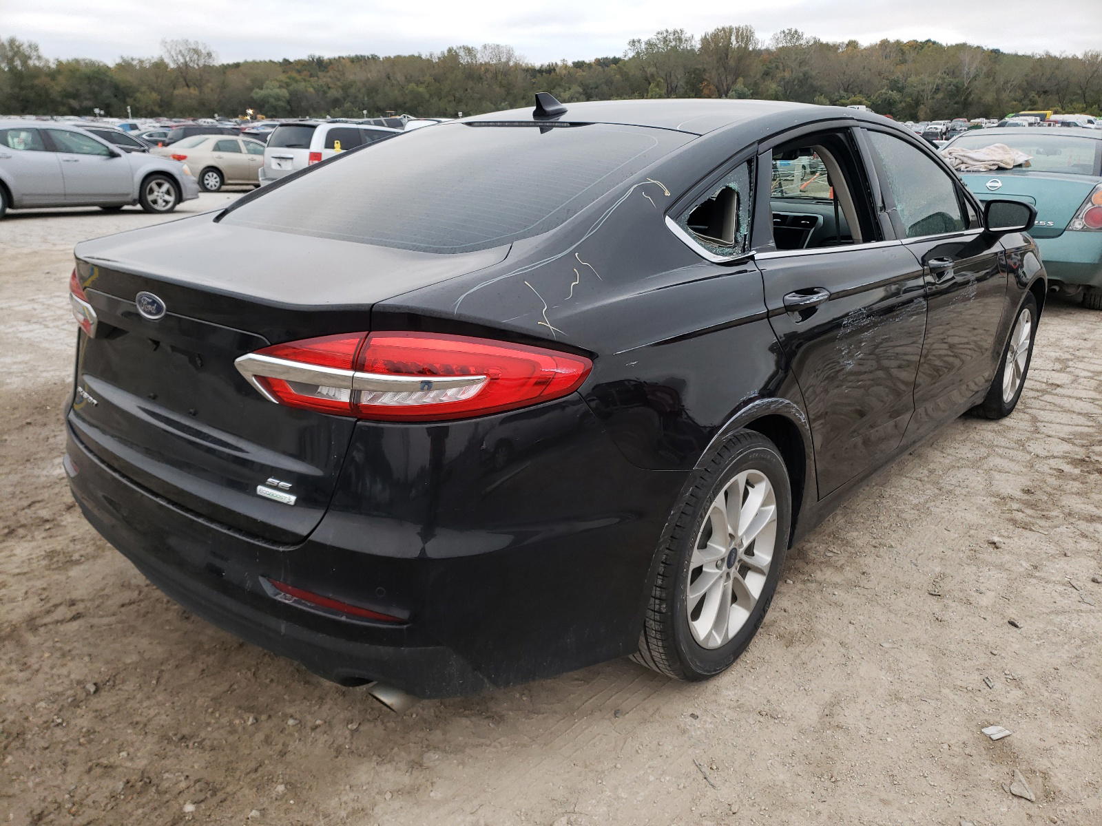 Photo 4 from auction – 2020 FORD FUSION SE with VIN 3FA6P0HD9LR249257