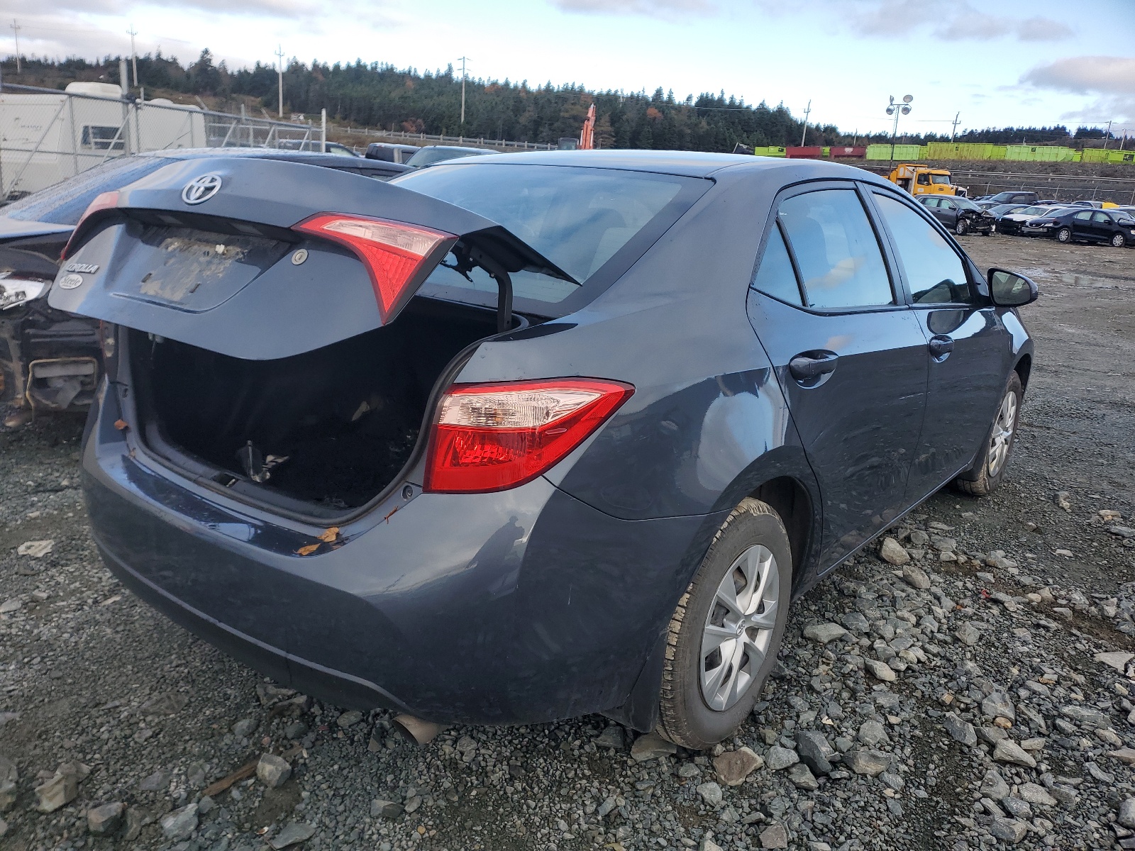 Photo 4 from auction – 2017 TOYOTA COROLLA L with VIN 2T1BURHE5HC937476
