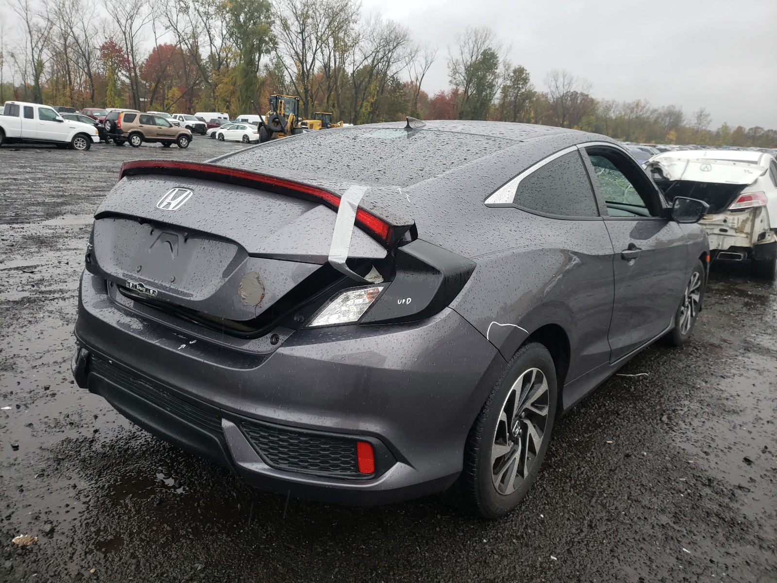 Photo 4 from auction – 2017 HONDA CIVIC LX with VIN 2HGFC4B51HH306263