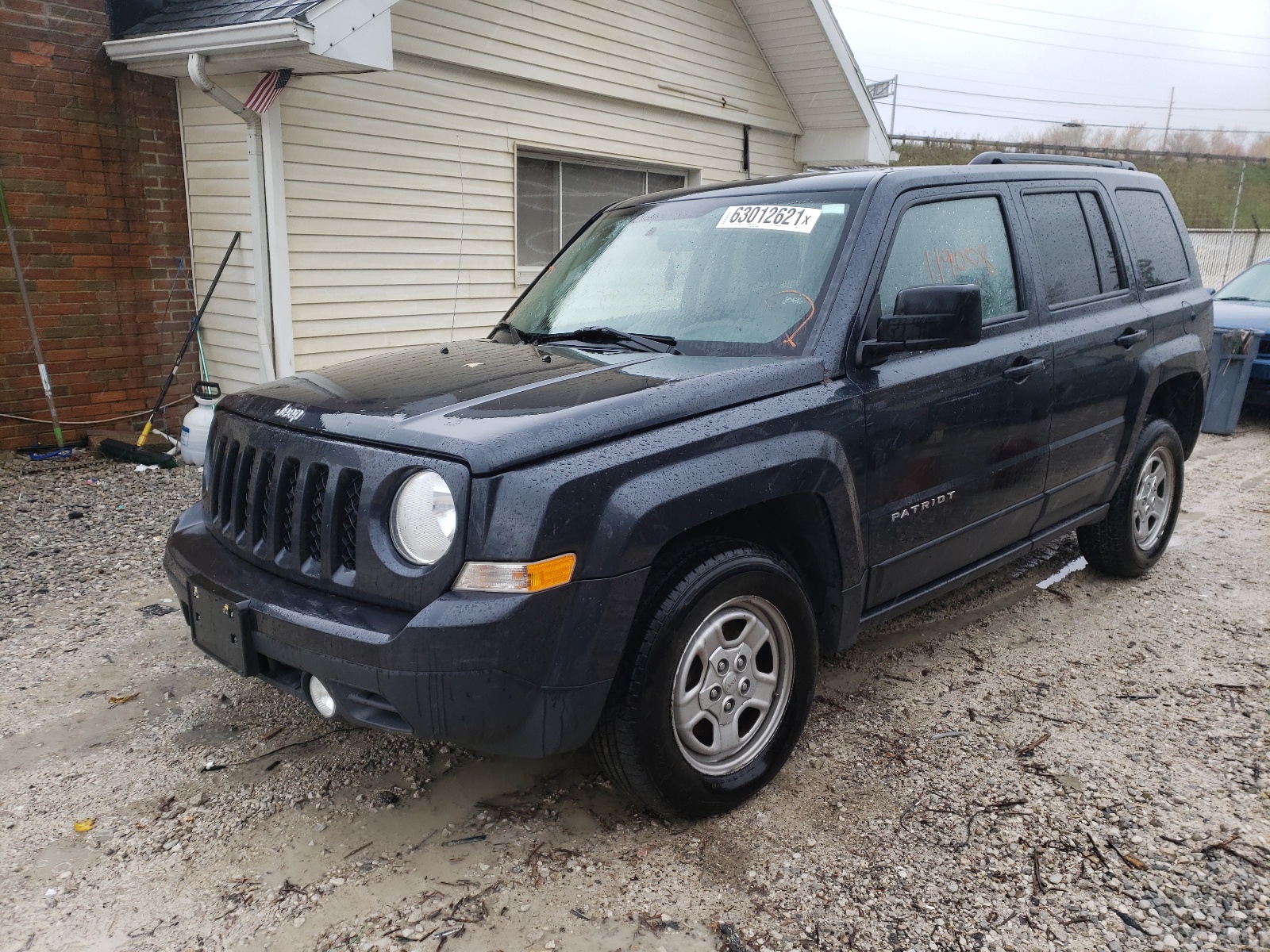 Photo 2 from auction – 2015 JEEP PATRIOT SP with VIN 1C4NJRBB4FD338721