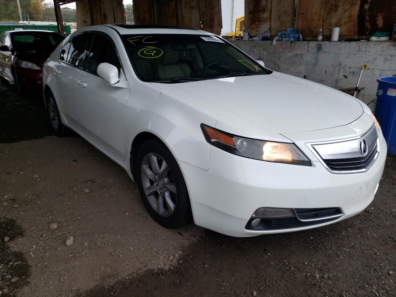 ACURA TL 2013 with VIN 19UUA8F22DA013386 - Photo from auction