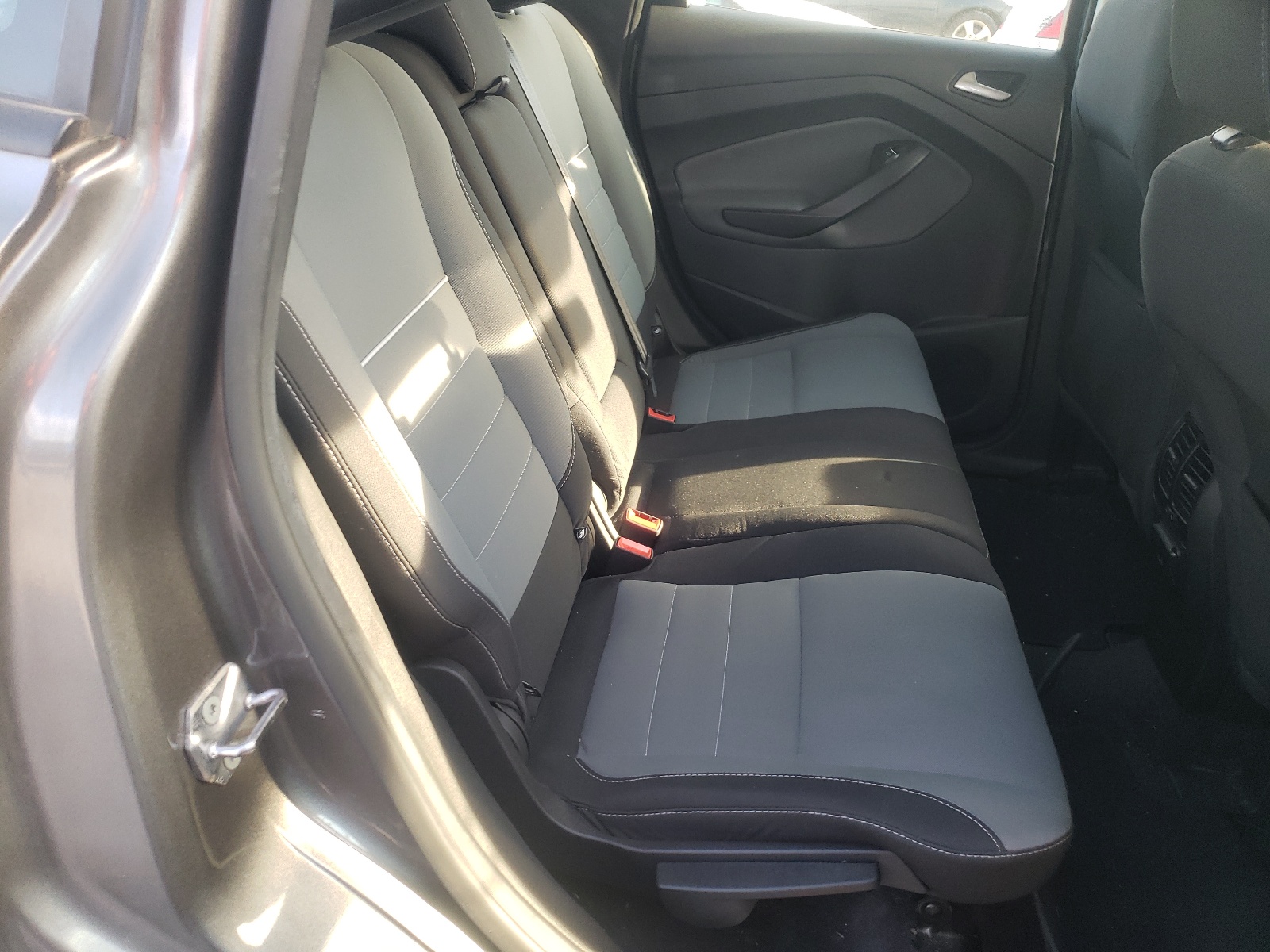 Photo 6 from auction – 2013 FORD C-MAX SE with VIN 1FADP5AU4DL500670