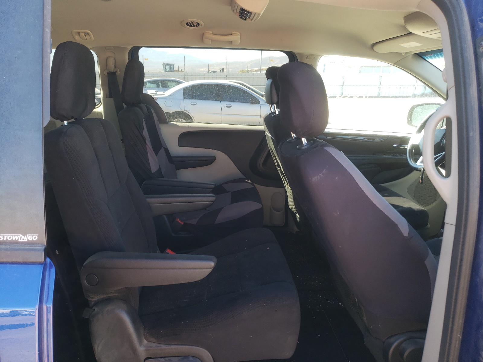 Photo 6 from auction – 2013 DODGE GRAND CARA with VIN 2C4RDGBG0DR760536