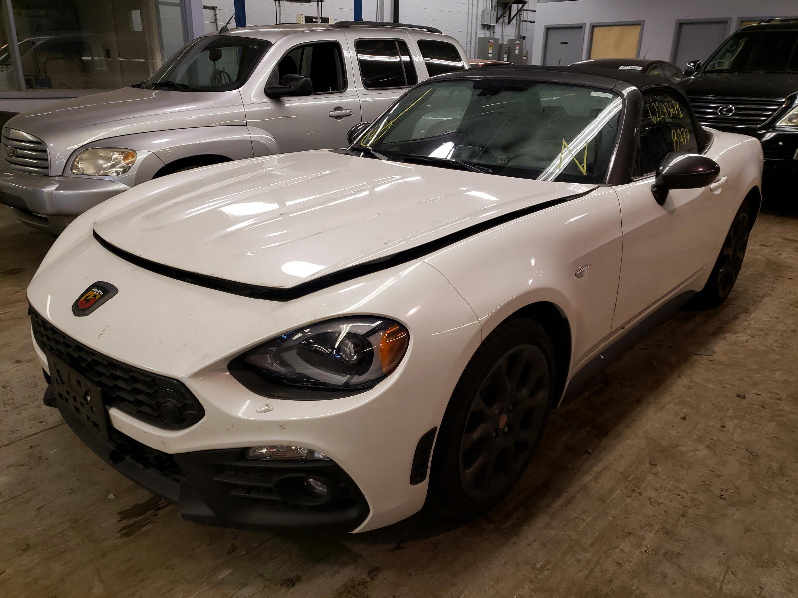 Photo 2 from auction – 2019 FIAT 124 SPIDER with VIN JC1NFAEK2K0141740