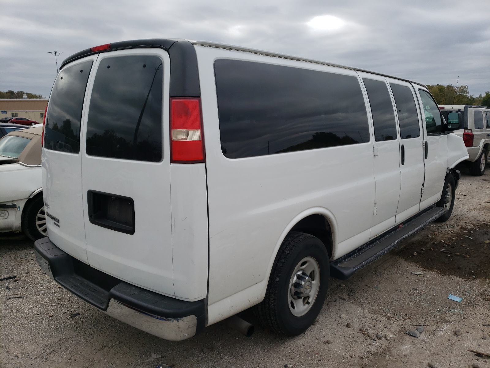 Photo 4 from auction – 2013 CHEVROLET EXPRESS G3 with VIN 1GAZG1FG0D1118765