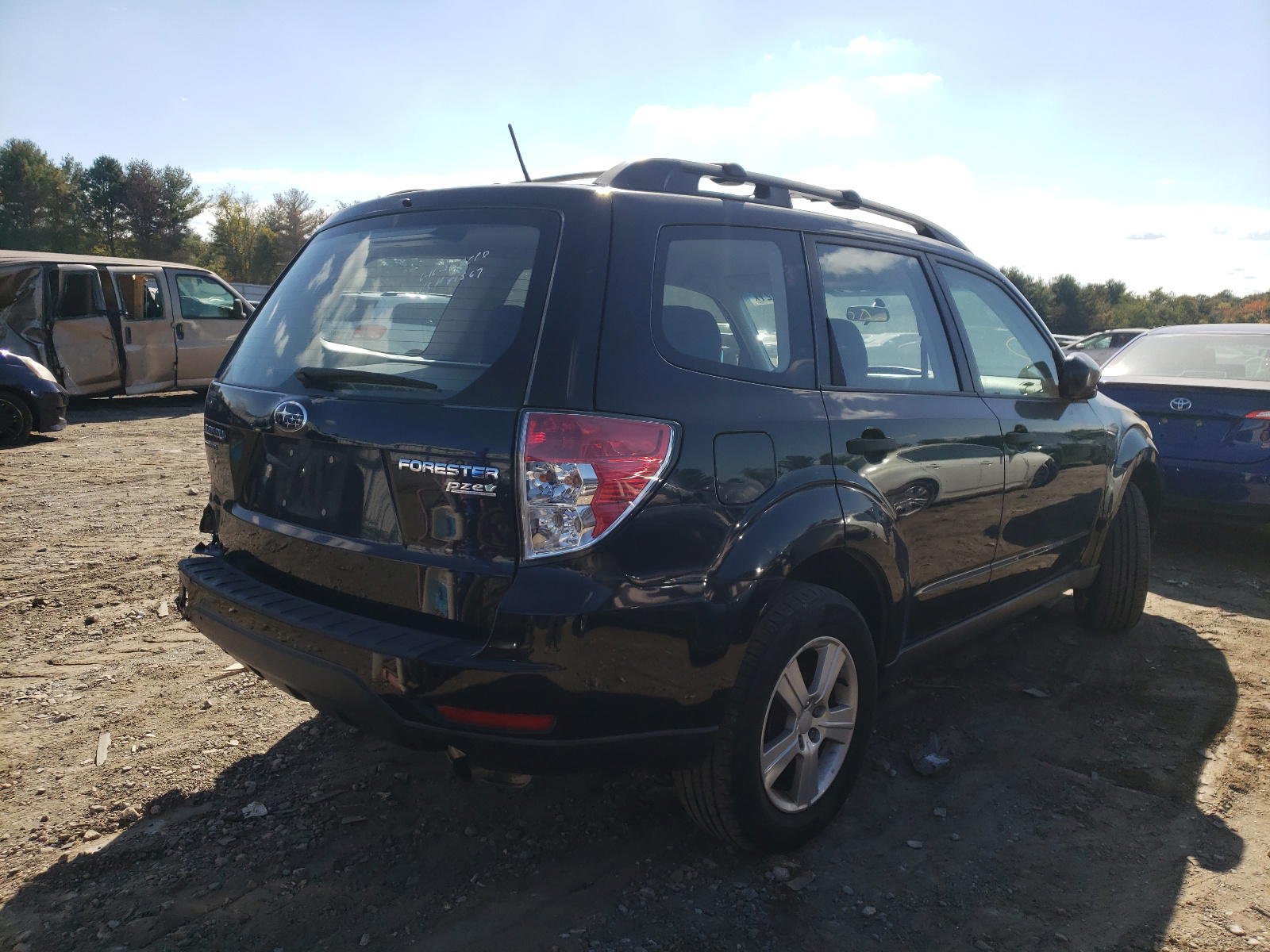Photo 4 from auction – 2013 SUBARU FORESTER 2 with VIN JF2SHABC9DG420773