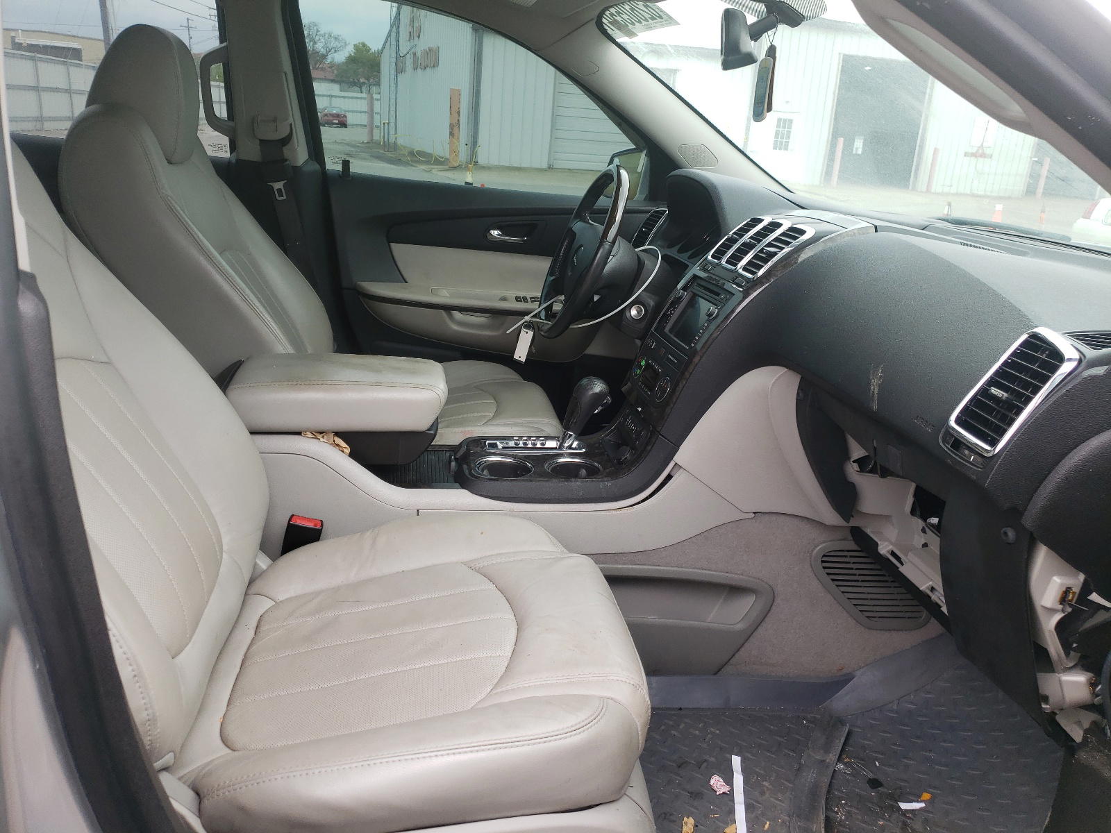 Photo 5 from auction – 2012 GMC ACADIA DEN with VIN 1GKKVTED7CJ276945