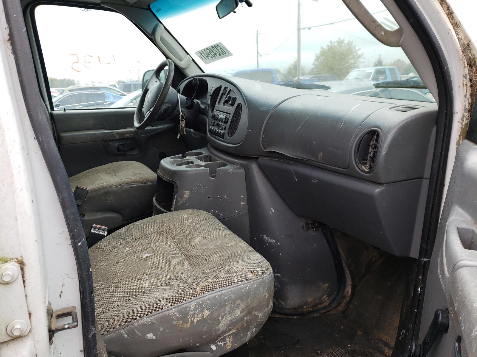 Photo 5 from auction – 2003 FORD ECONOLINE with VIN 1FTNE24L63HA32867