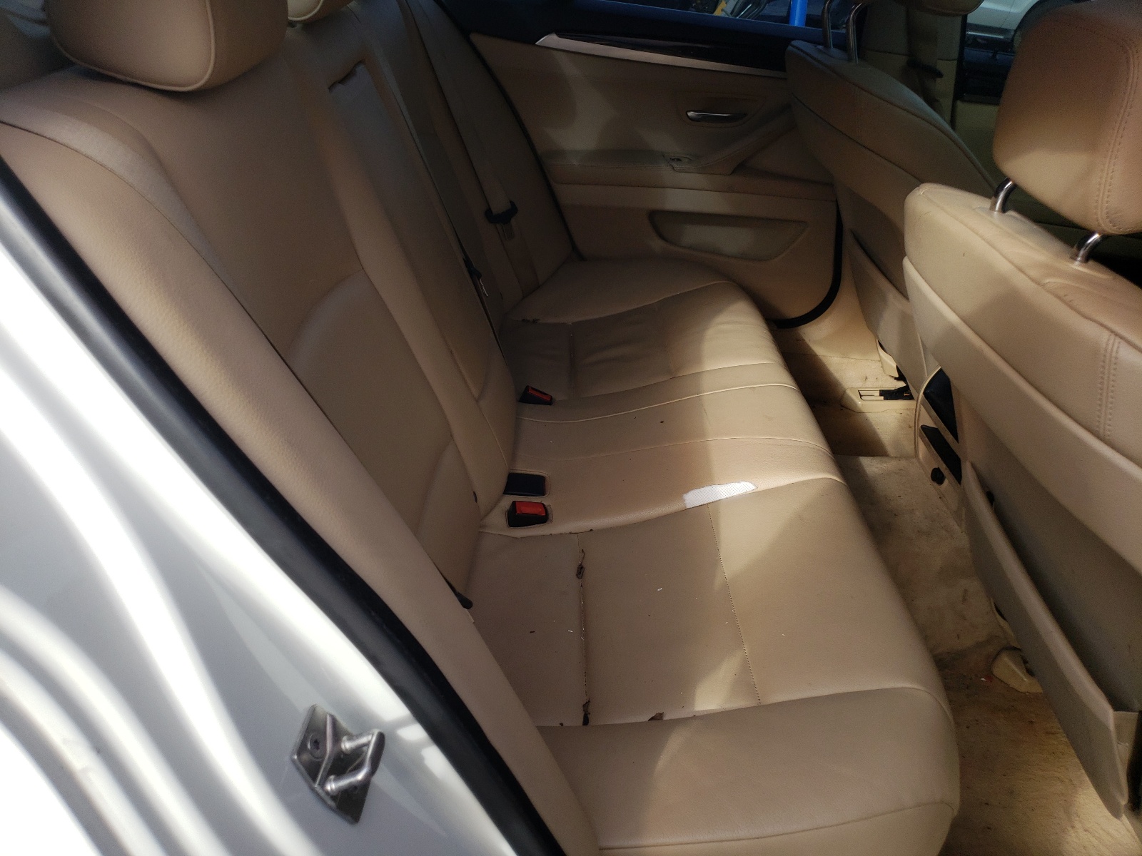 Zdjęcie 6 z aukcji – 2012 BMW 528 I z VIN WBAXG5C51CDY30236