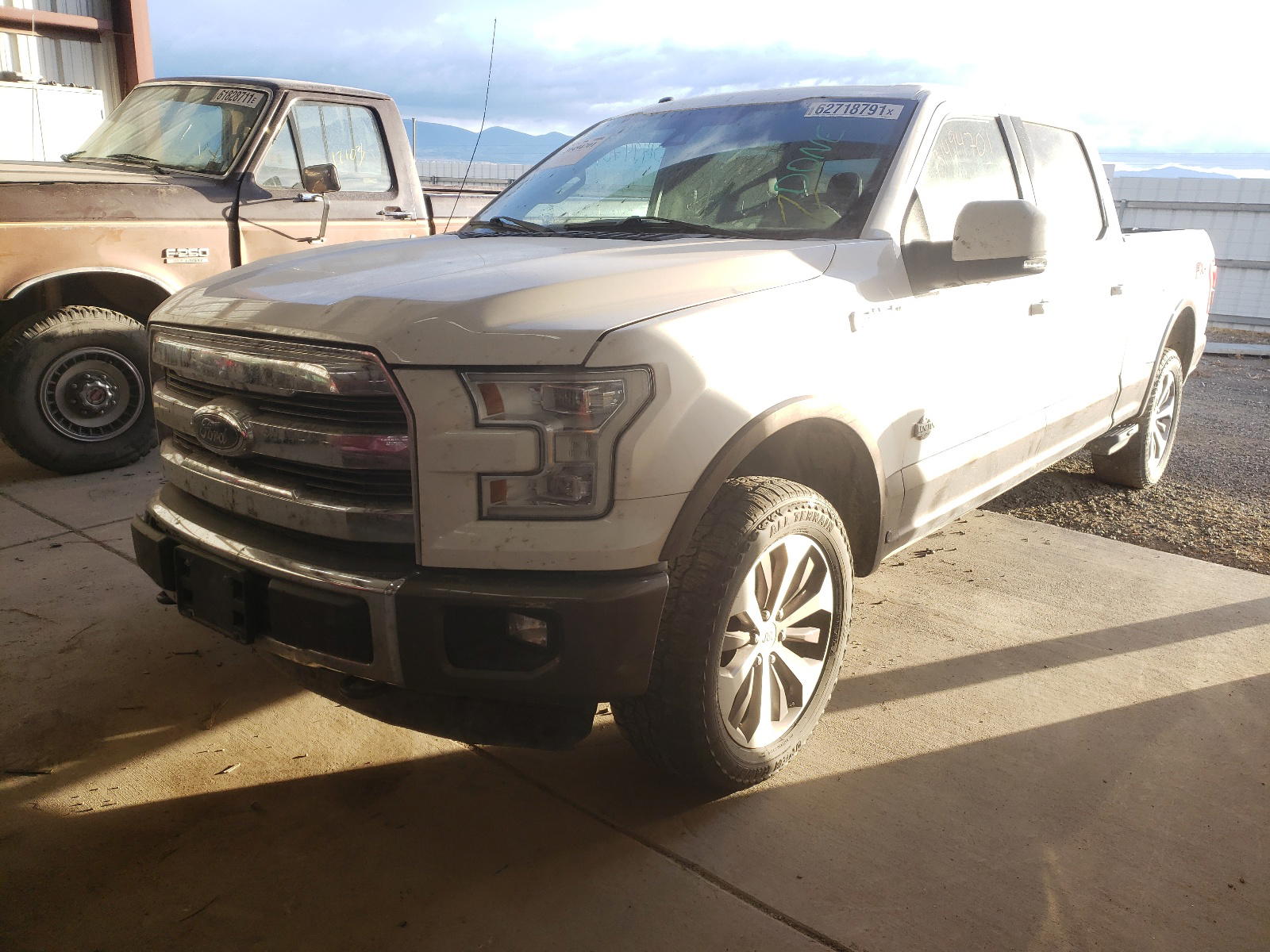Photo 2 from auction – 2015 FORD F150 SUPER with VIN 1FTFW1EF7FFB62404