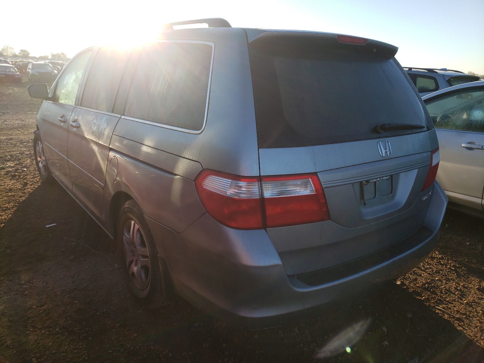 Photo 3 from auction – 2005 HONDA ODYSSEY EX with VIN 5FNRL38675B076669