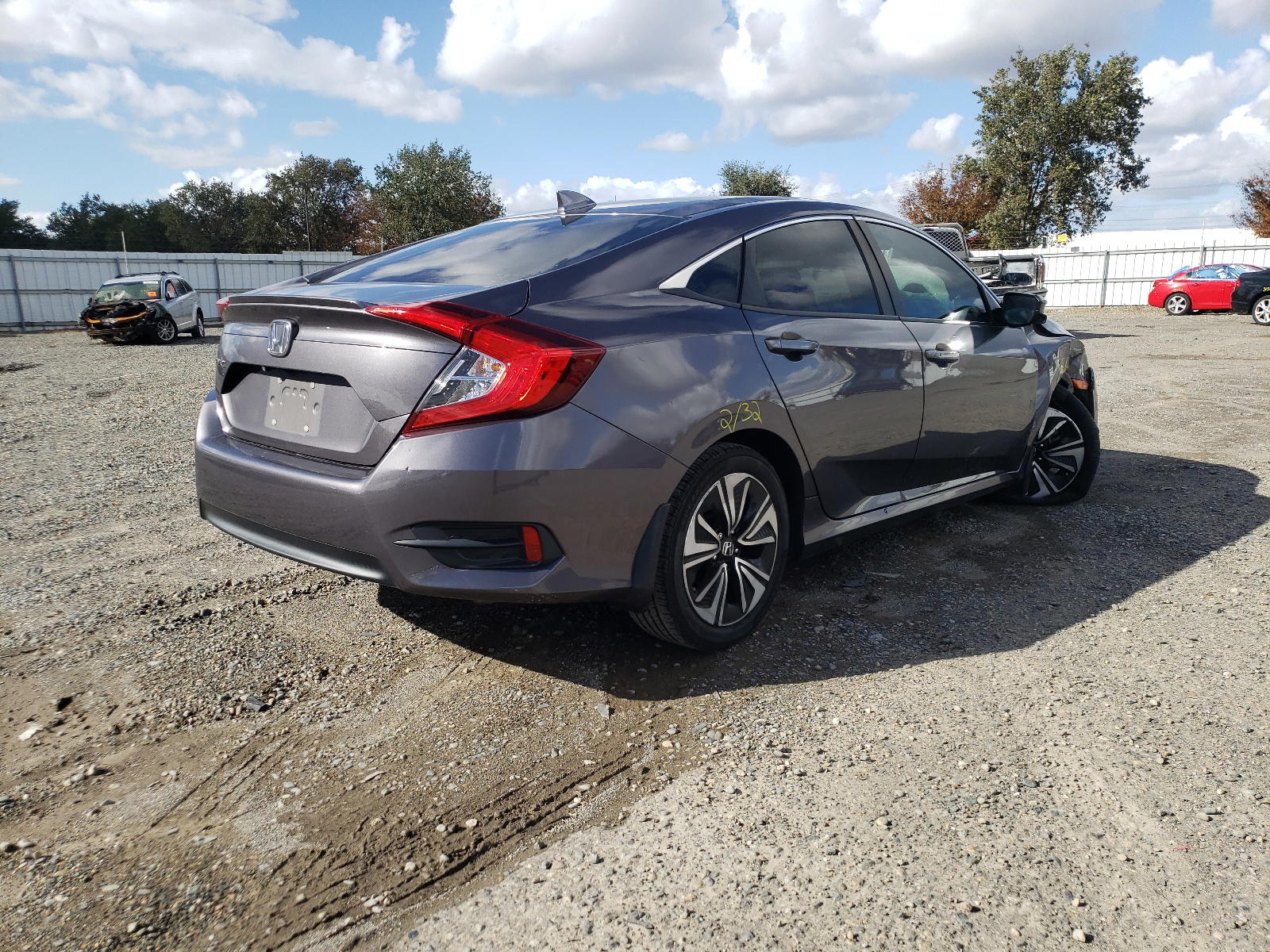 Photo 4 from auction – 2016 HONDA CIVIC EX with VIN 19XFC1F31GE222329
