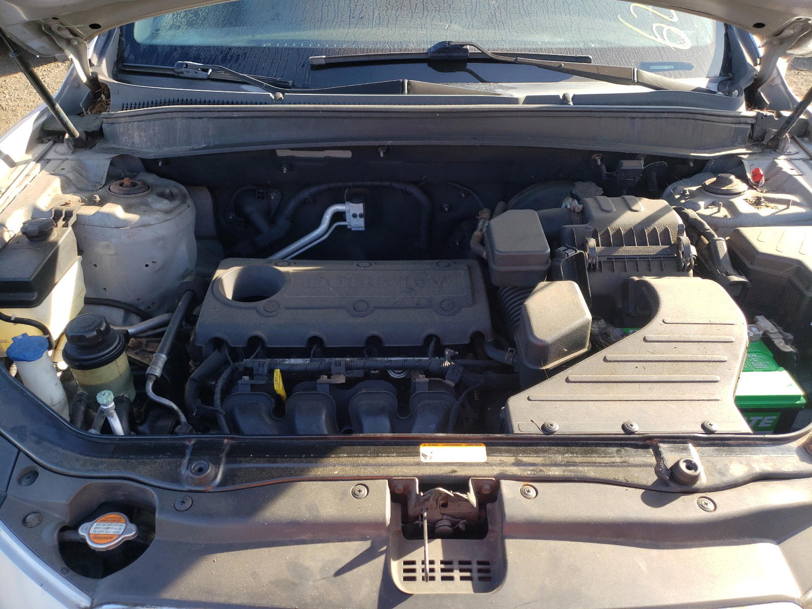 Photo 7 from auction – 2010 HYUNDAI SANTA FE with VIN 5NMSGDAB1AH379474