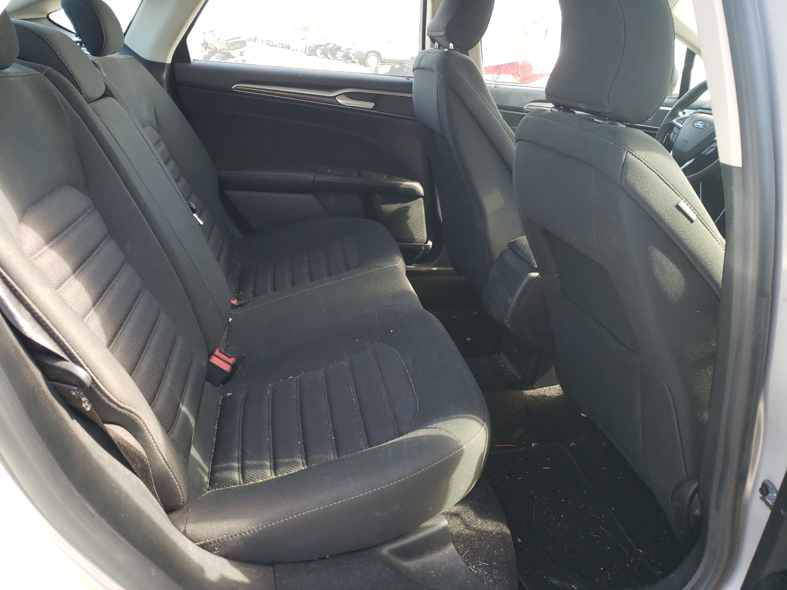 Photo 6 from auction – 2017 FORD FUSION S with VIN 3FA6P0G73HR189057