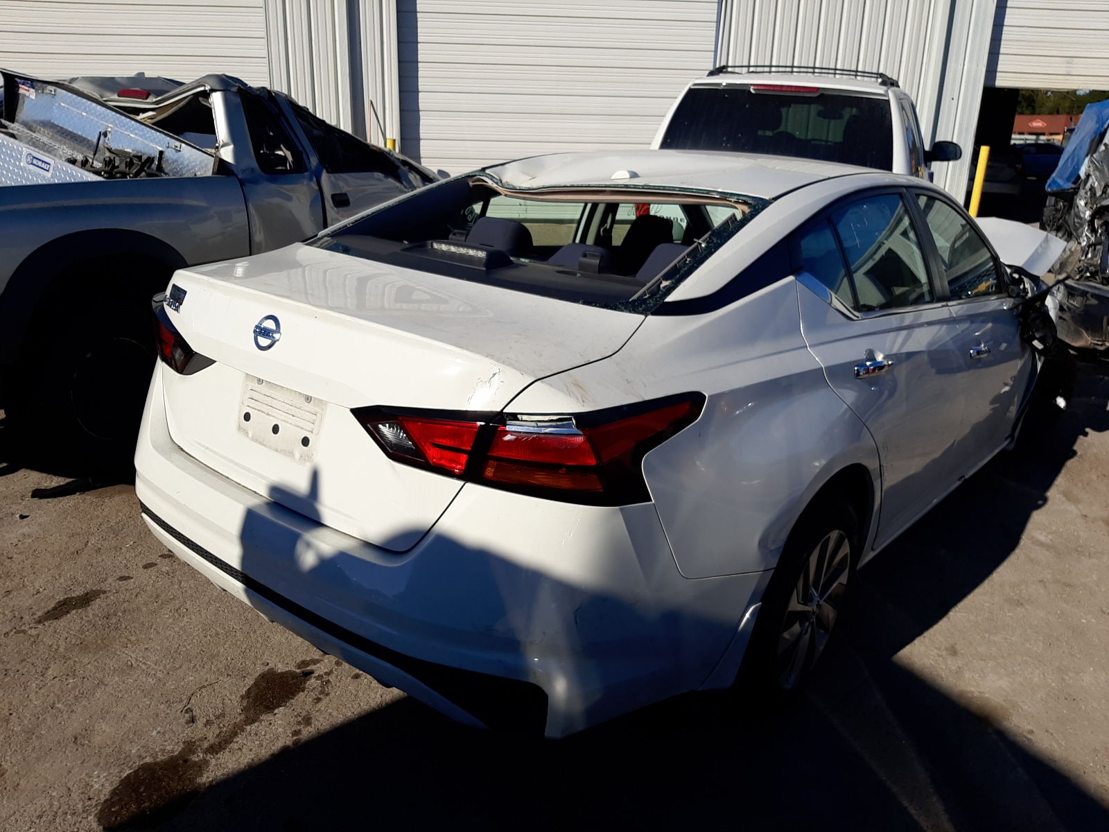 Photo 4 from auction – 2019 NISSAN ALTIMA S with VIN 1N4BL4BV3KN303642