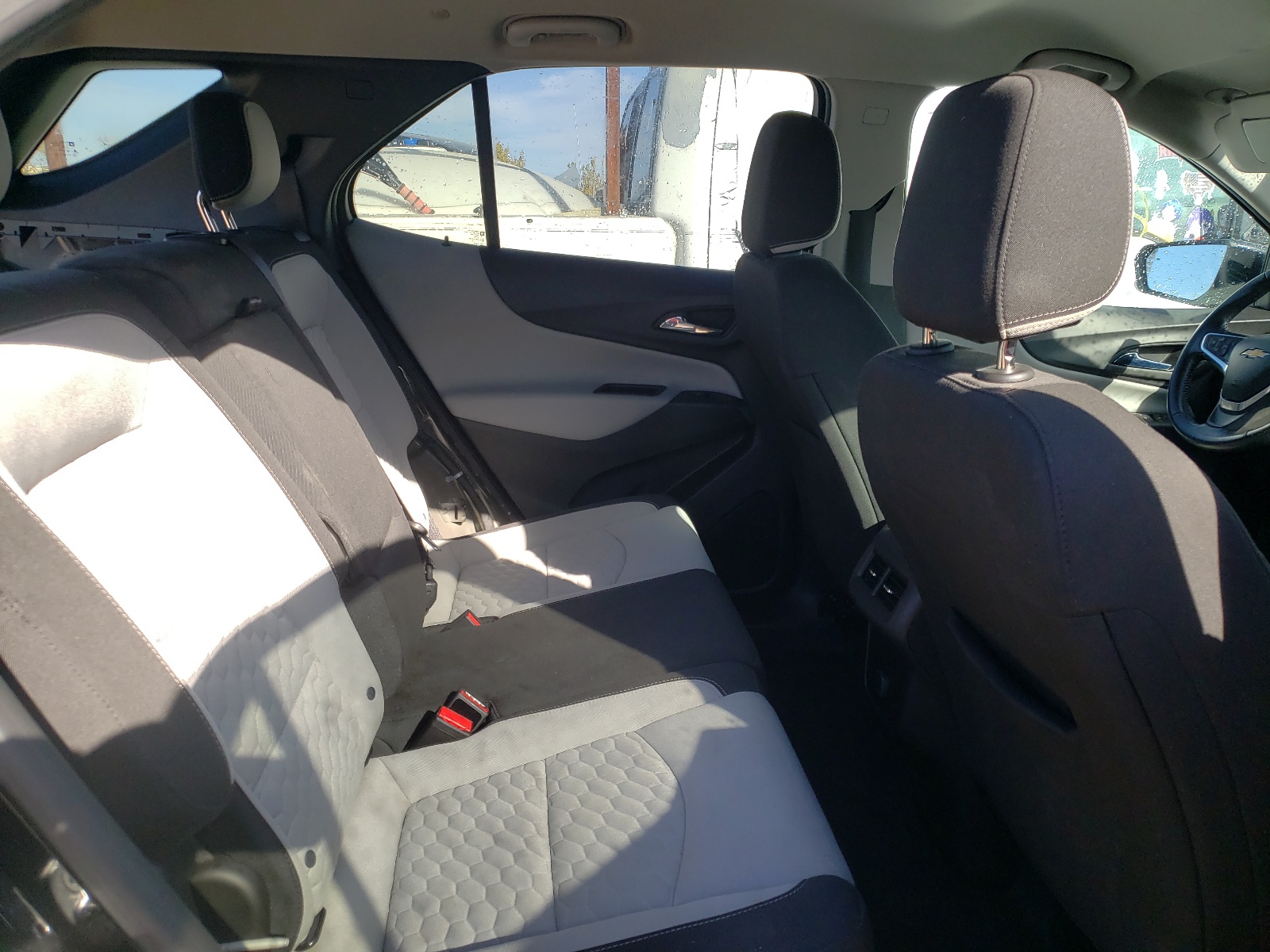 Photo 6 from auction – 2018 CHEVROLET EQUINOX LT with VIN 2GNAXJEVXJ6244457