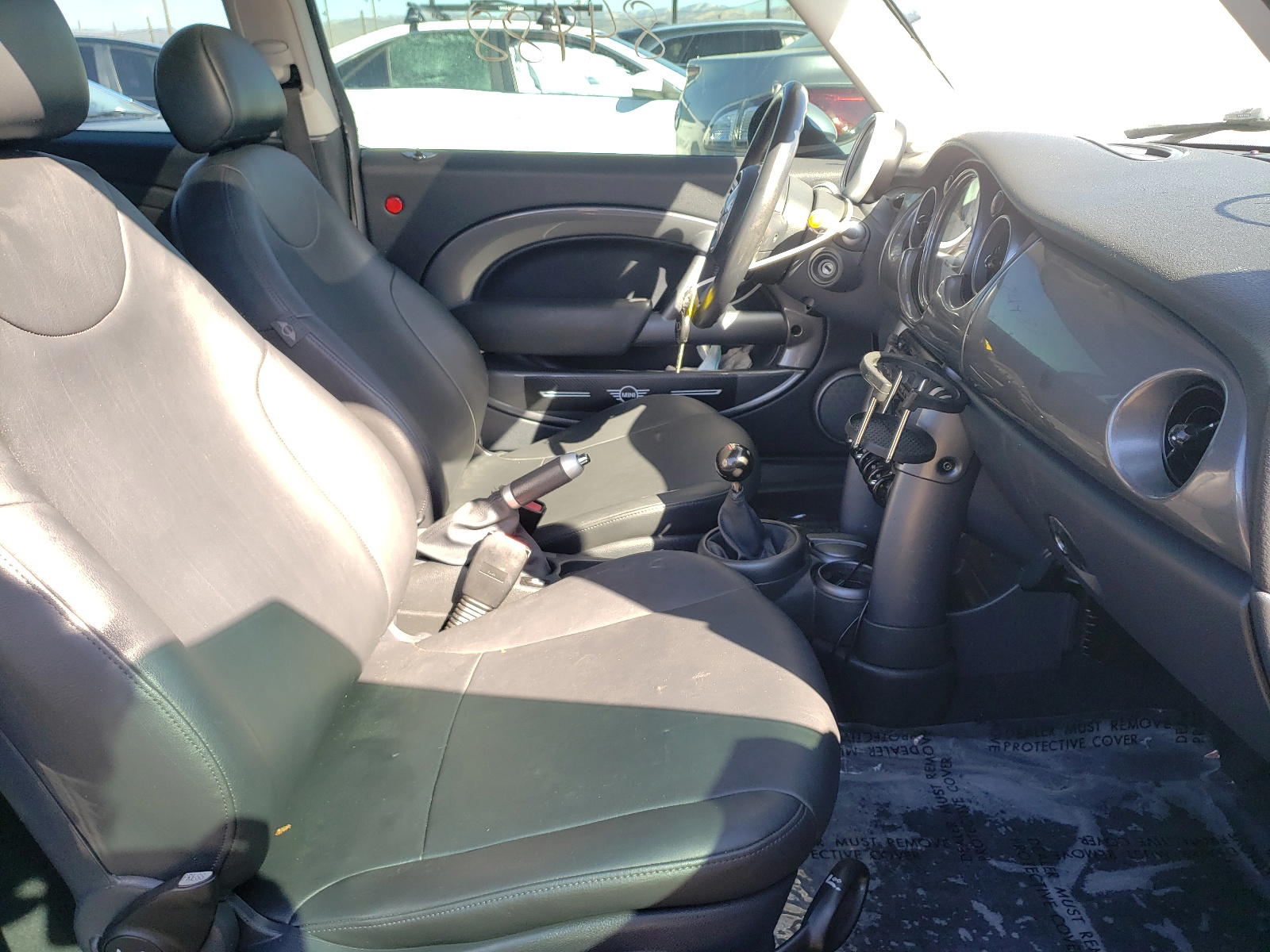 Photo 5 from auction – 2005 MINI COOPER with VIN WMWRC33595TK62139