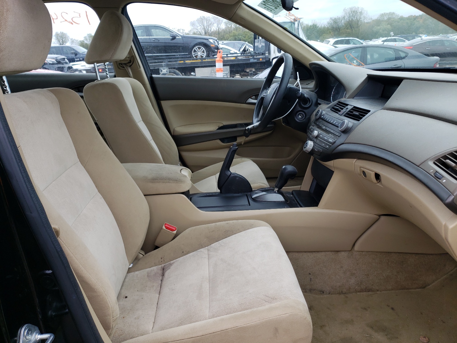 Photo 5 from auction – 2010 HONDA ACCORD LXP with VIN 1HGCP2F45AA136295