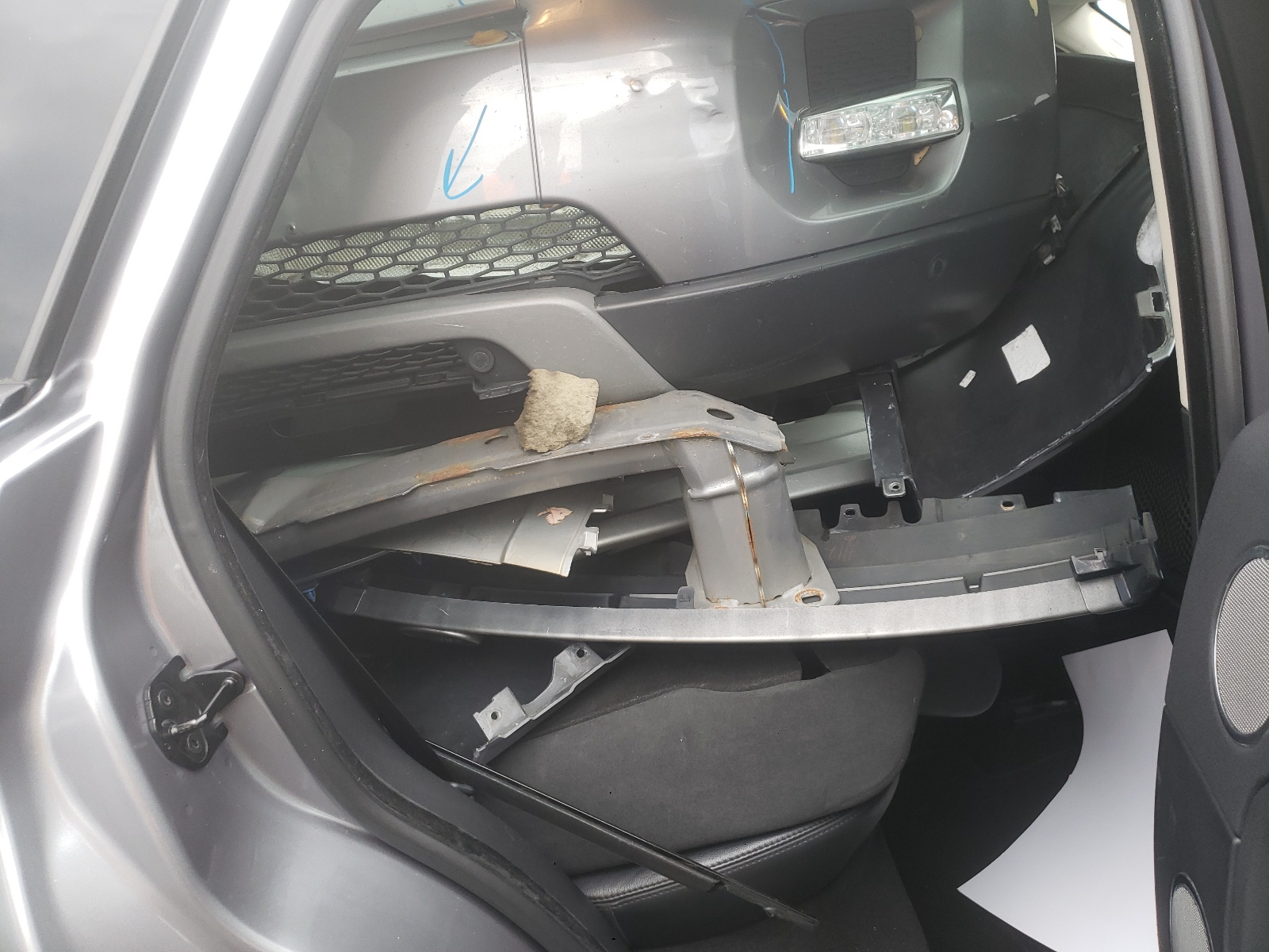 Photo 6 from auction – 2013 LAND ROVER RANGE ROVE with VIN SALVP2BG0DH746410