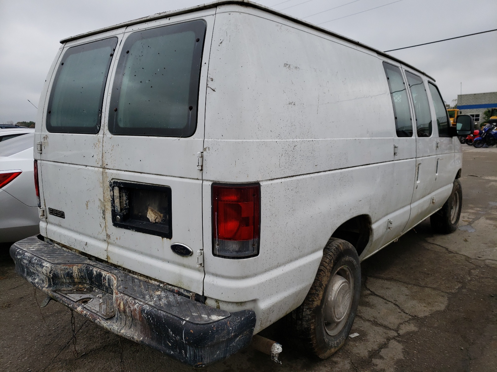 Фото 4 с аукциона – 2003 FORD ECONOLINE с VIN 1FTNE24L63HA32867