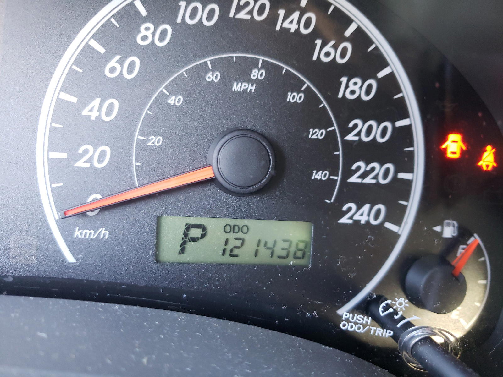 Photo 8 from auction – 2010 TOYOTA COROLLA BA with VIN 2T1BU4EE1AC197826